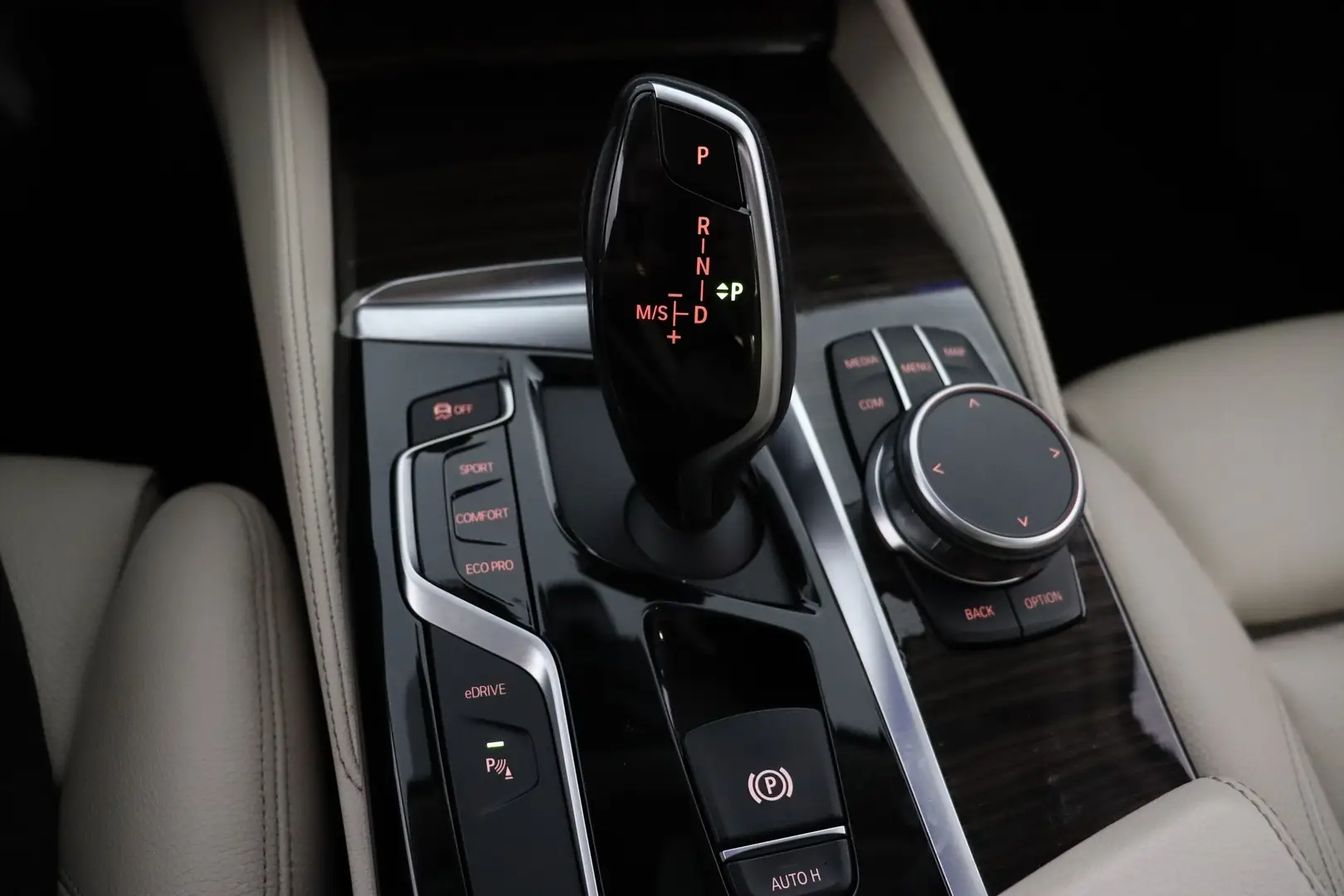 Car Image - 7BtRW2m3EaS2XKuahvxfXh
