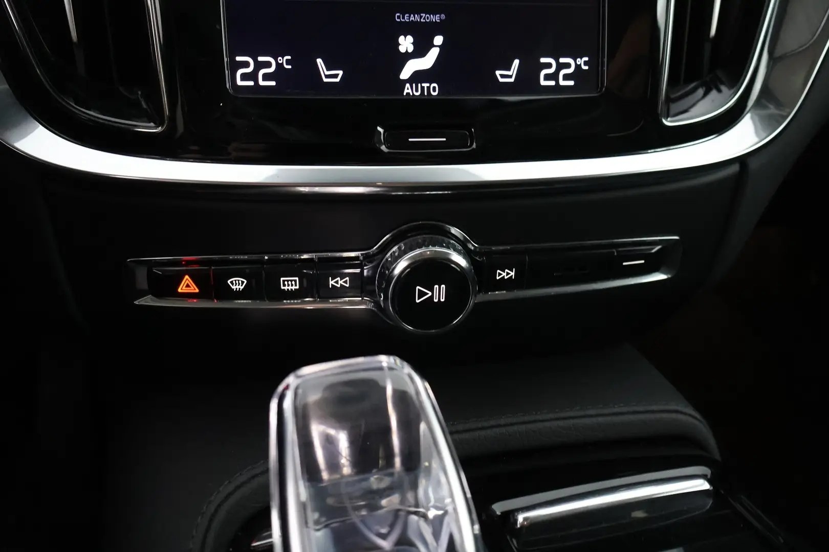 Car Image - 4FmQohBU7oJ3rTOBPMEHA7