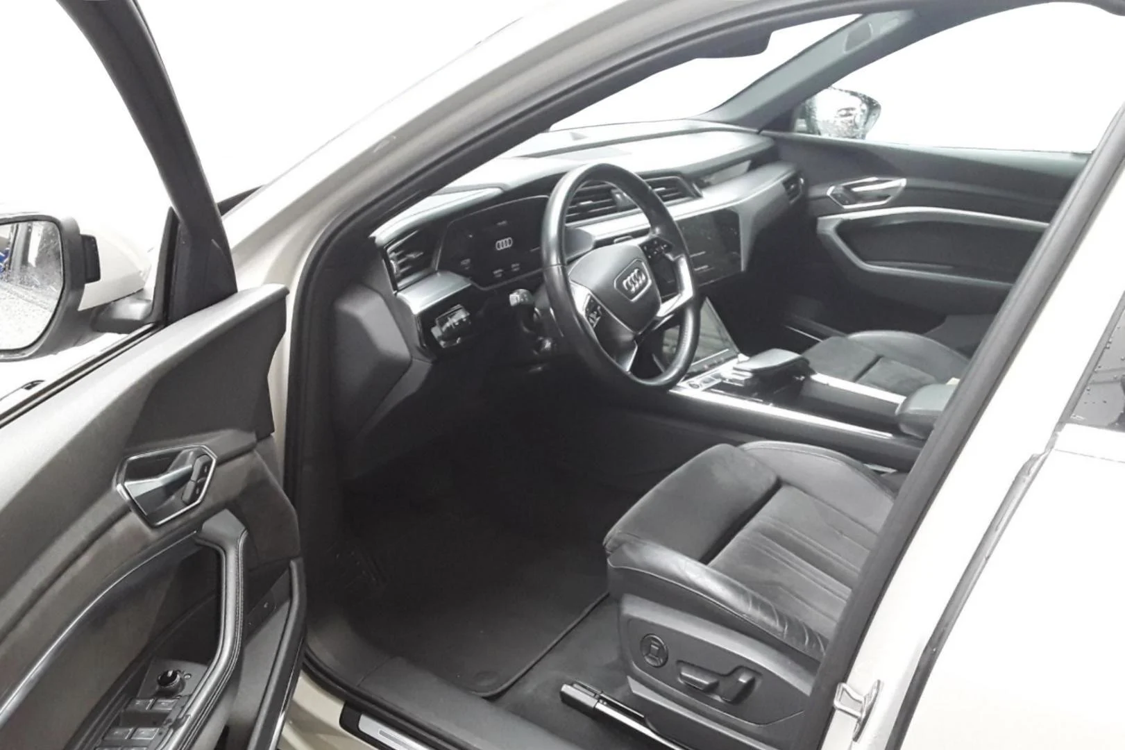 Car Image - 3WMWpIa5sPTAKU0DlxDXce