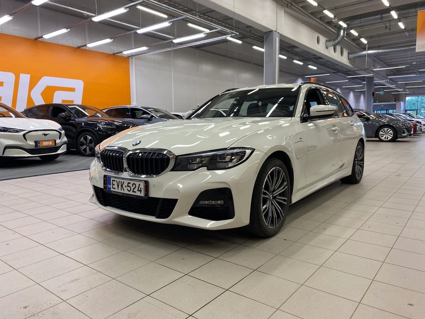Car Image - 4jUh3oQoMIKZncS9uVESP2