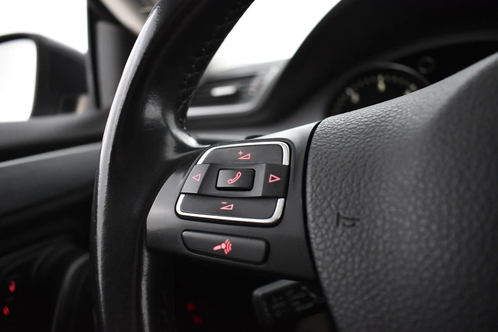 Car Image - 69PqVwWrTIj78Gx2GoSSkw