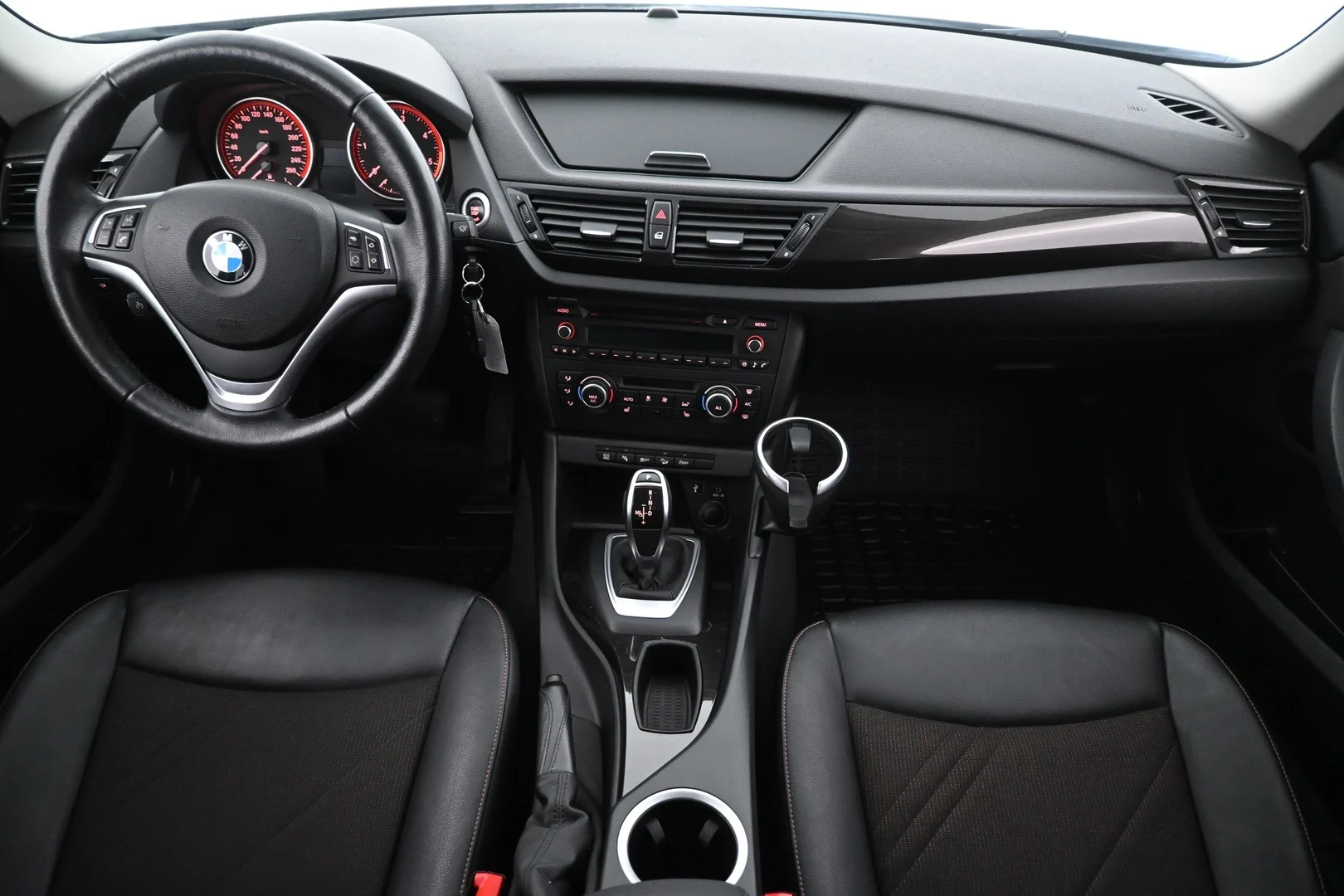 Car Image - 5v1FVGQYMEpBqs8xFfDkg8