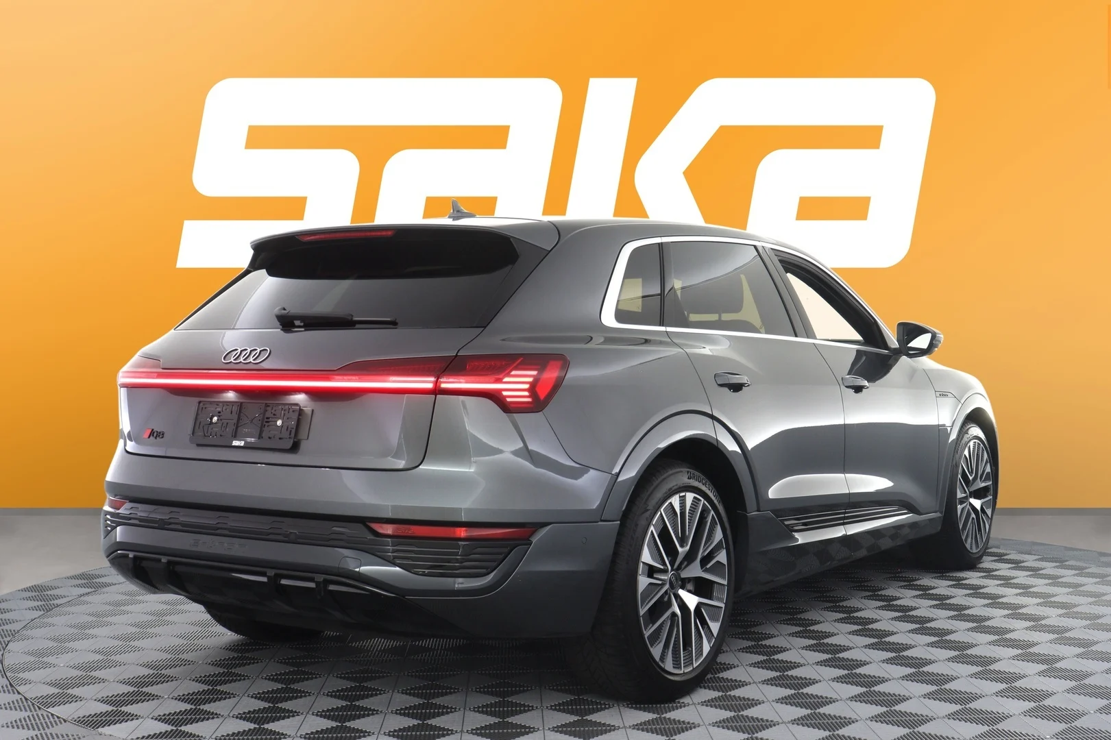 Car Image - 4go2OMkFn7YI0aITpWcVAz