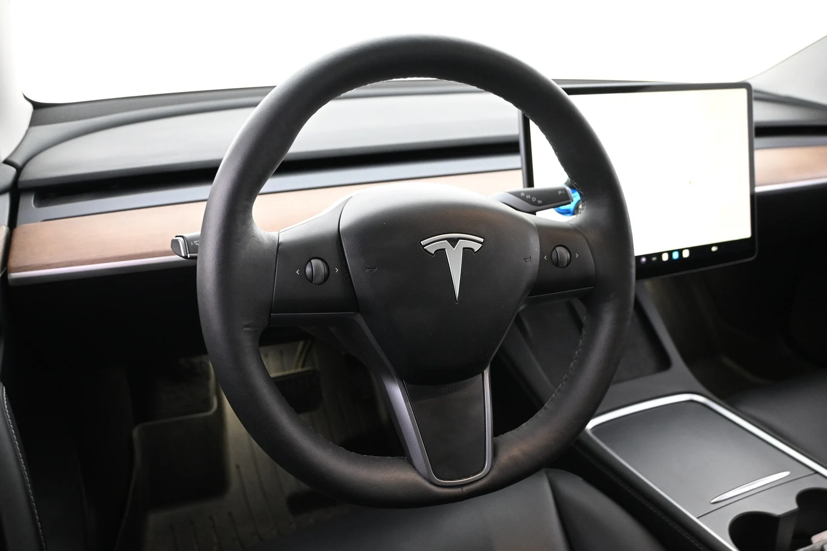 Car Image - 6KFrTvMiPNQIE3udR5bzGI