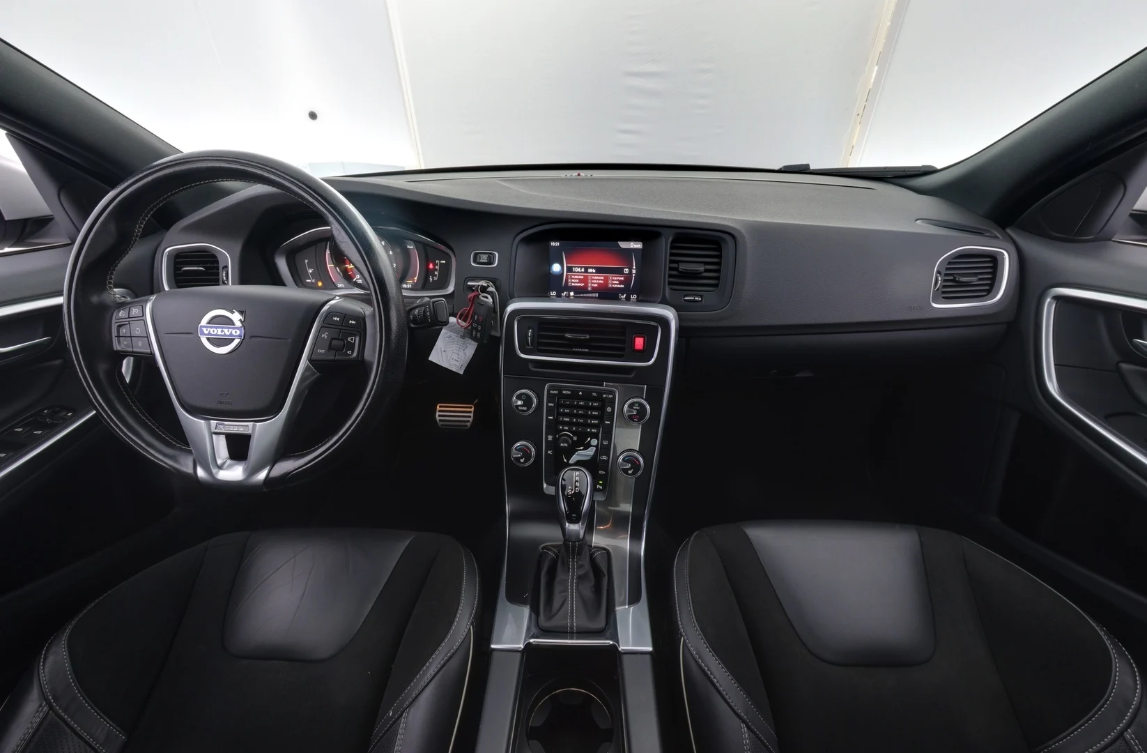 Car Image - 1gdjSpBTpTvwF5Wq0cFvQs