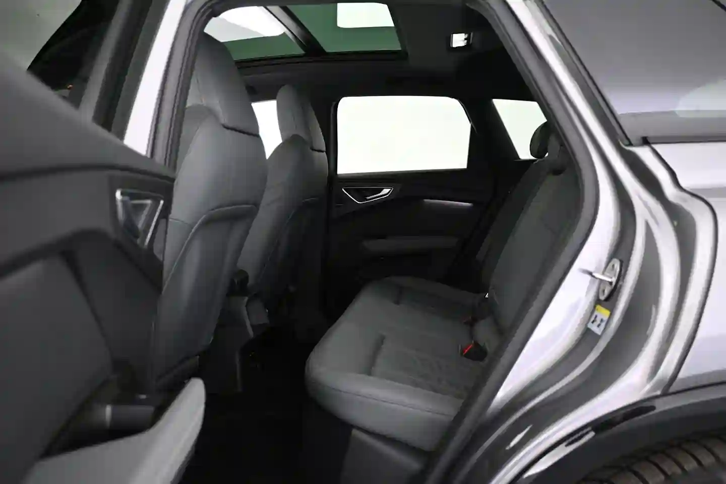 Car Image - 6Y3mLT303kXviRKQ3gvYe3