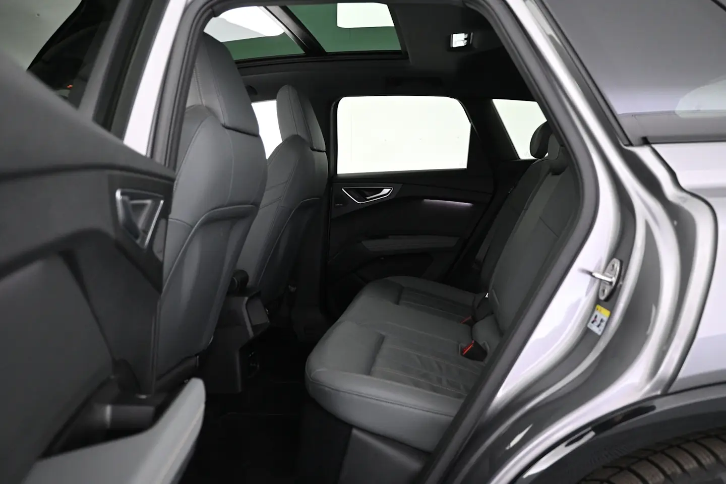 Car Image - 6Y3mLT303kXviRKQ3gvYe3