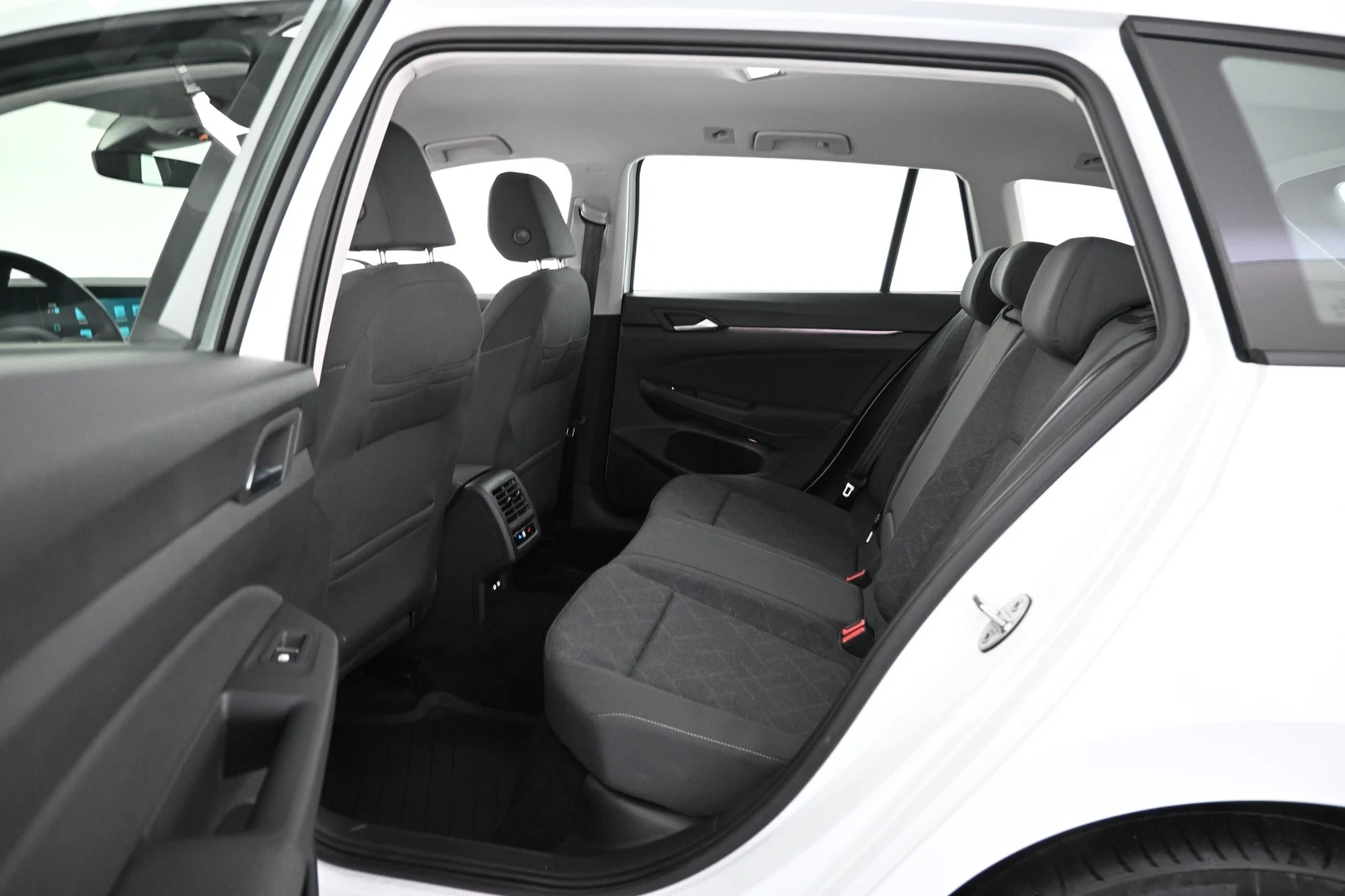 Car Image - 3ZoQ6aDfTI45v2pvVZYcOr