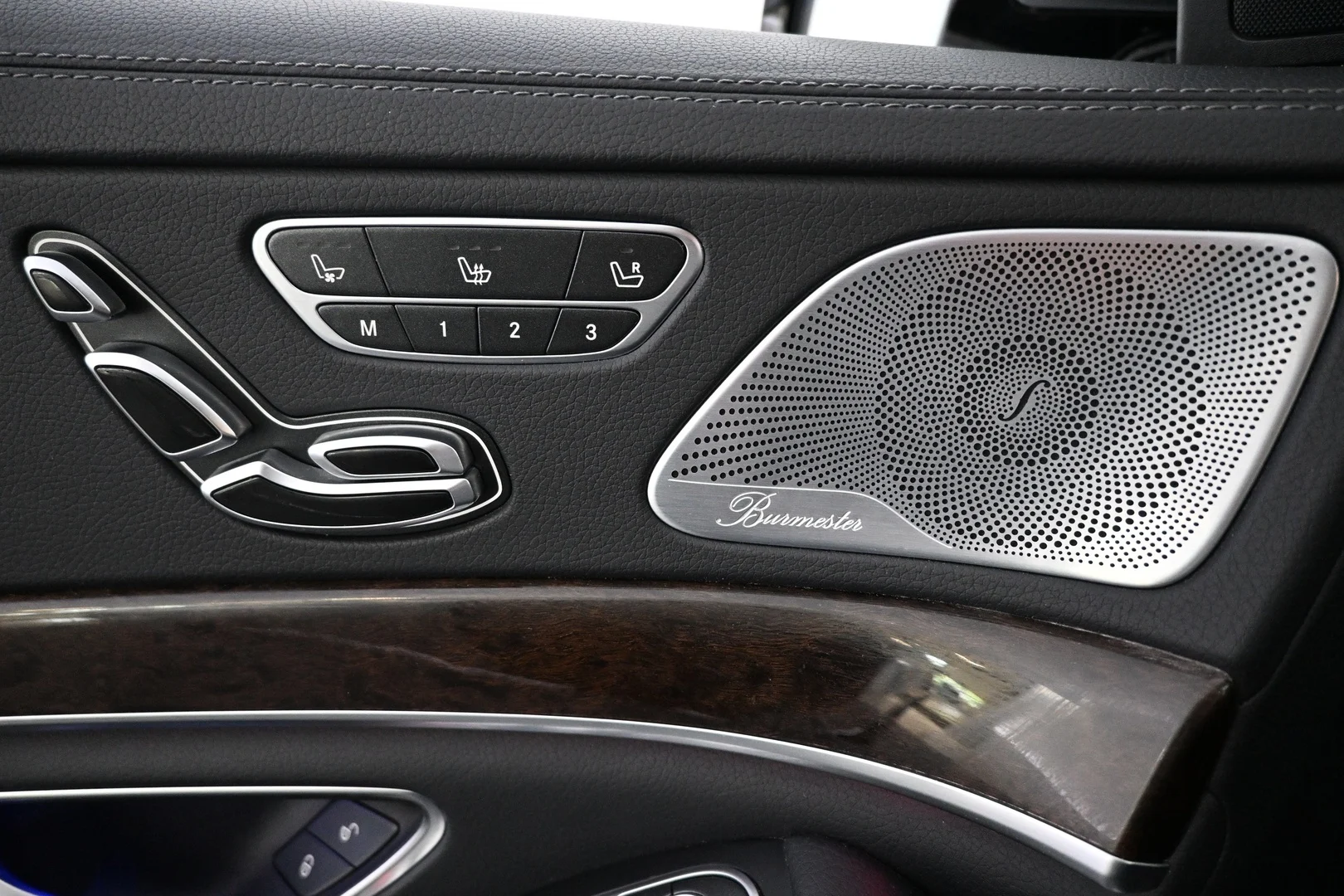 Car Image - 3U1zI9cXg12rbPdq04SogI