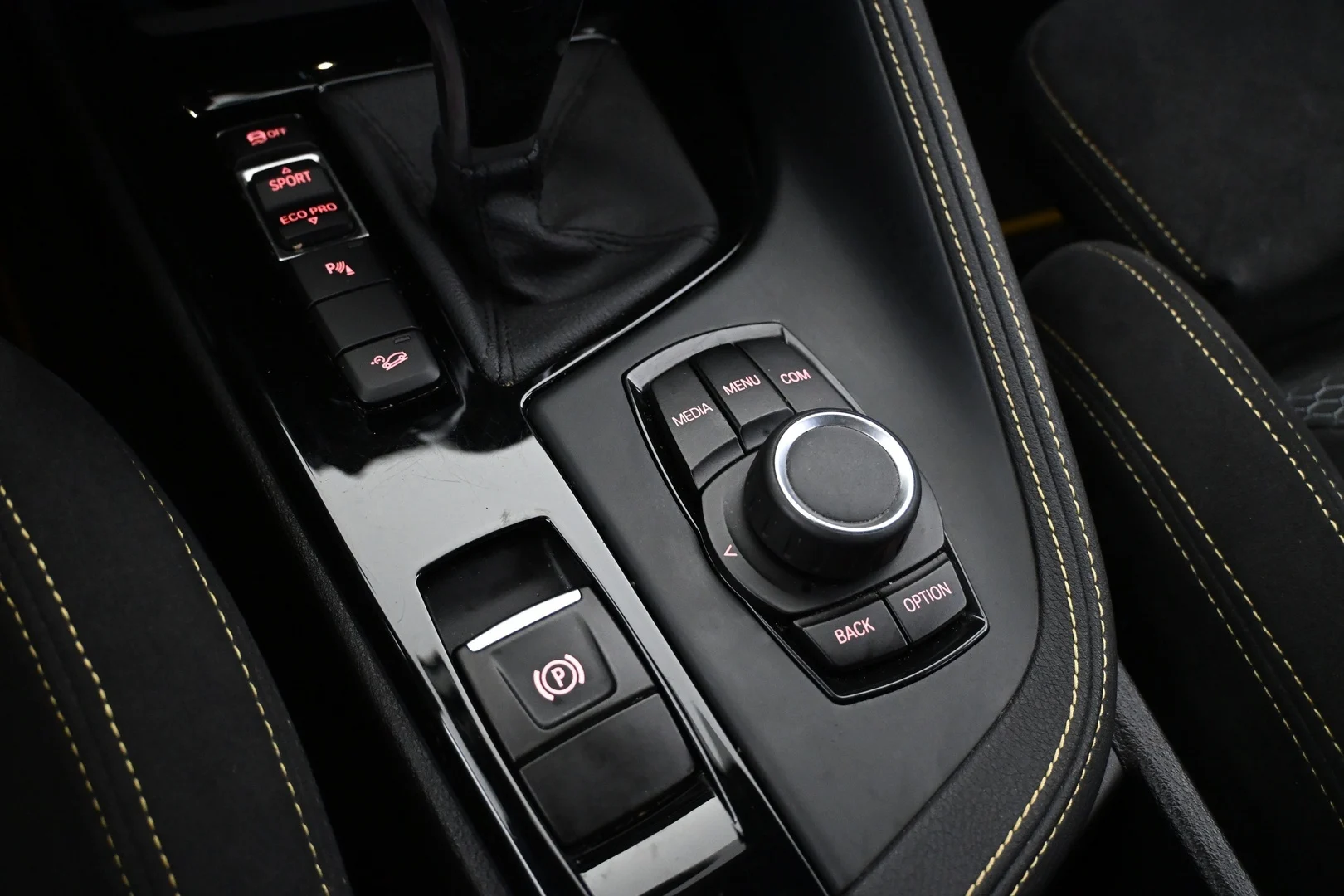 Car Image - KMLe0rxw3n0aFrmOKxadR