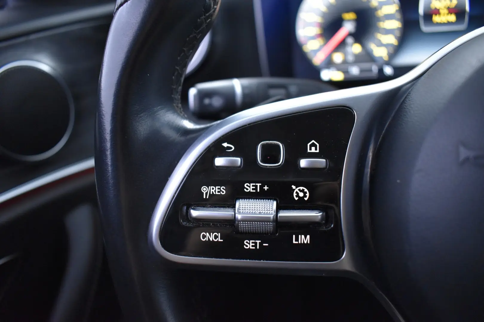 Car Image - 59yOnBOSQyj6r5CyfC3q3B