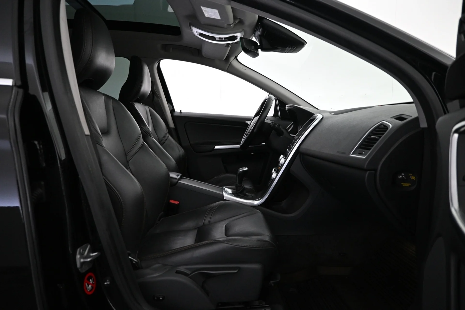 Car Image - 2muA7dWGvWAry9BQETu9ly