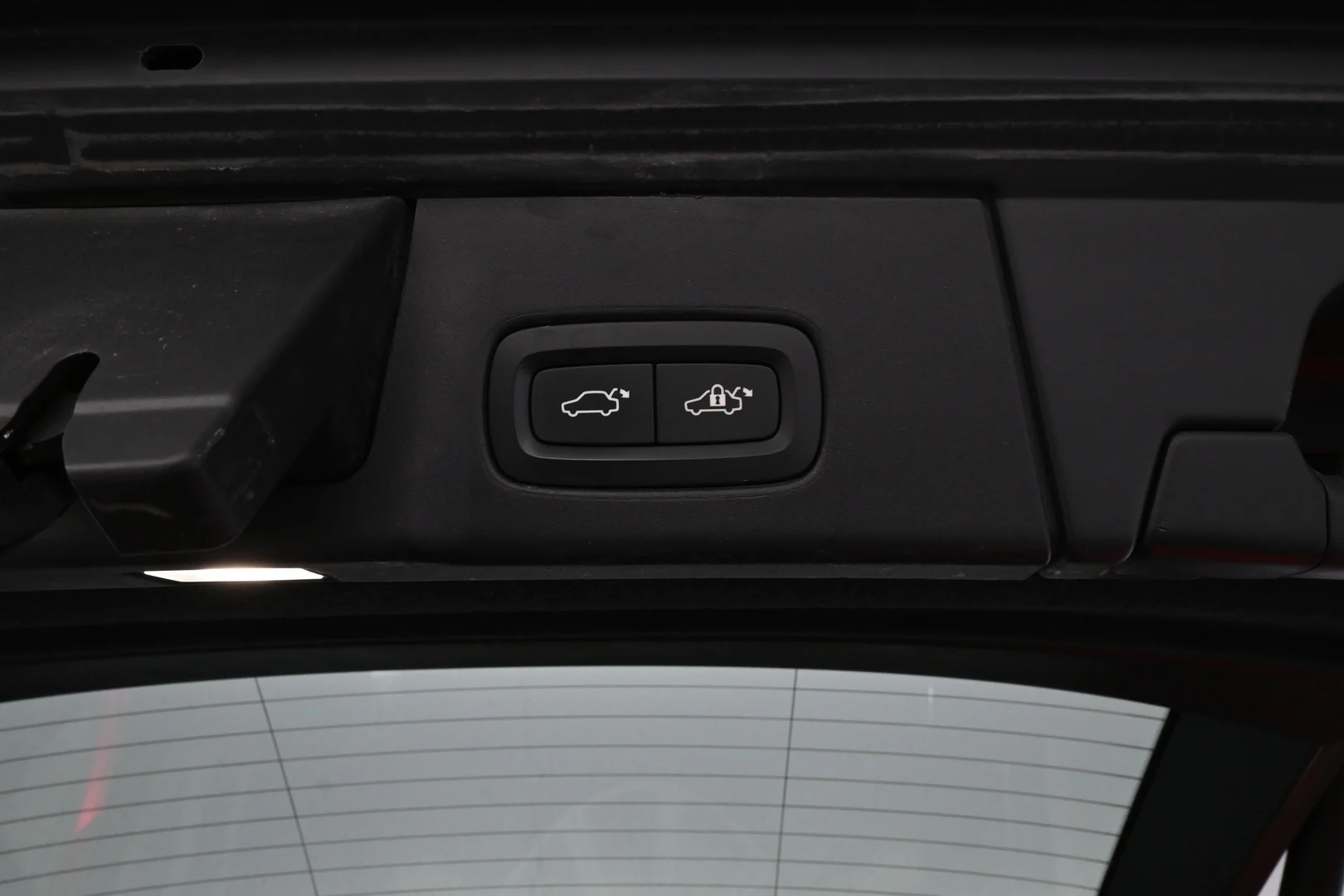 Car Image - 6SRtHhfWnb2gmHZMsi306a