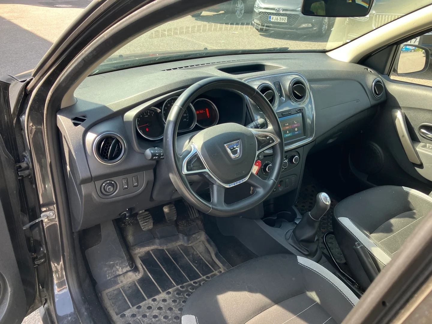 Car Image - 6Qd5QJIamN7WoYhv5ns3VH