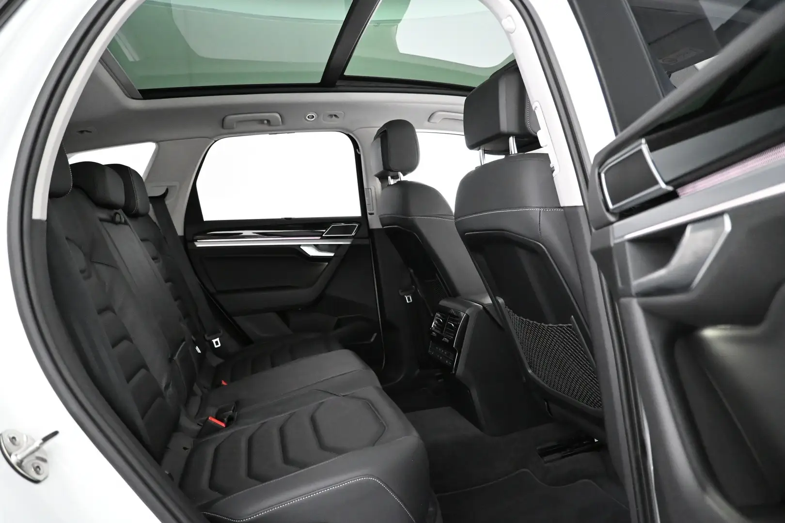 Car Image - 34GHuz6izc45g62k3u0Gqs