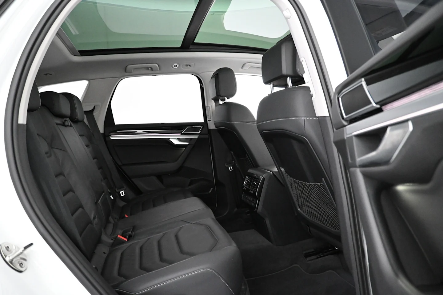 Car Image - 34GHuz6izc45g62k3u0Gqs