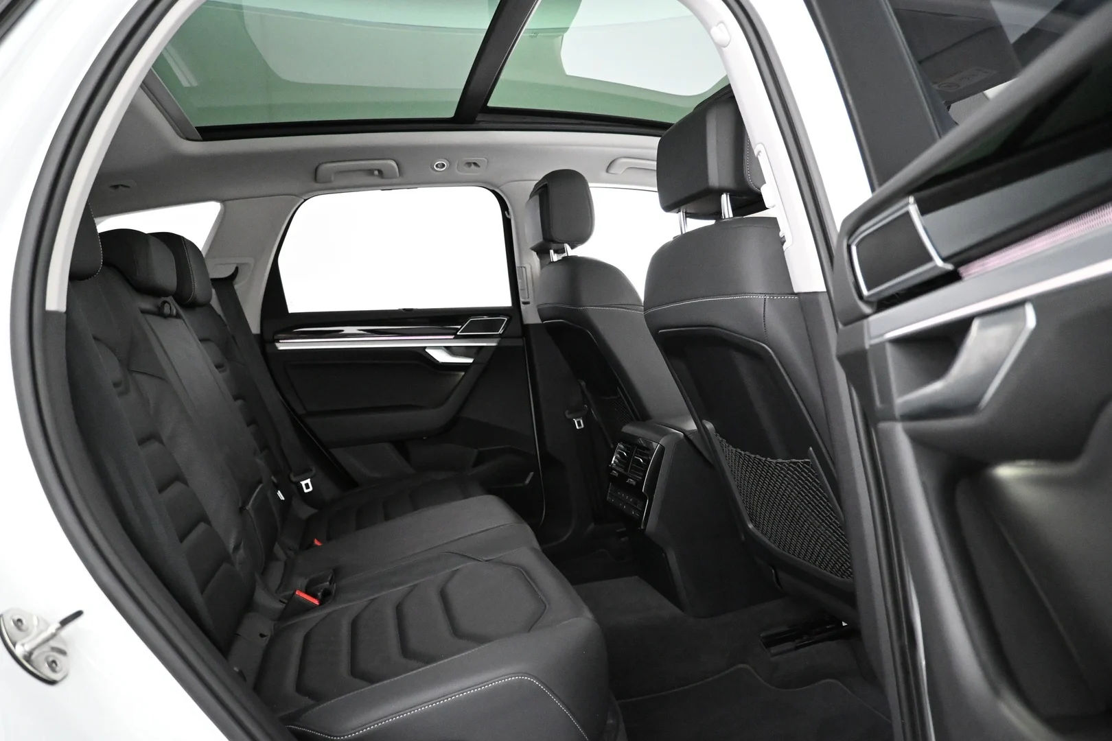 Car Image - 34GHuz6izc45g62k3u0Gqs