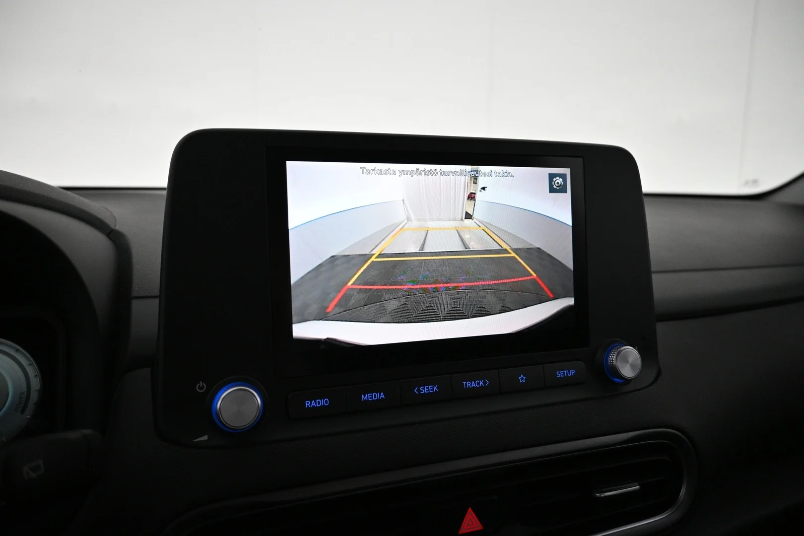 Car Image - 4sR4fbSn7uHkdHiFiIviIb