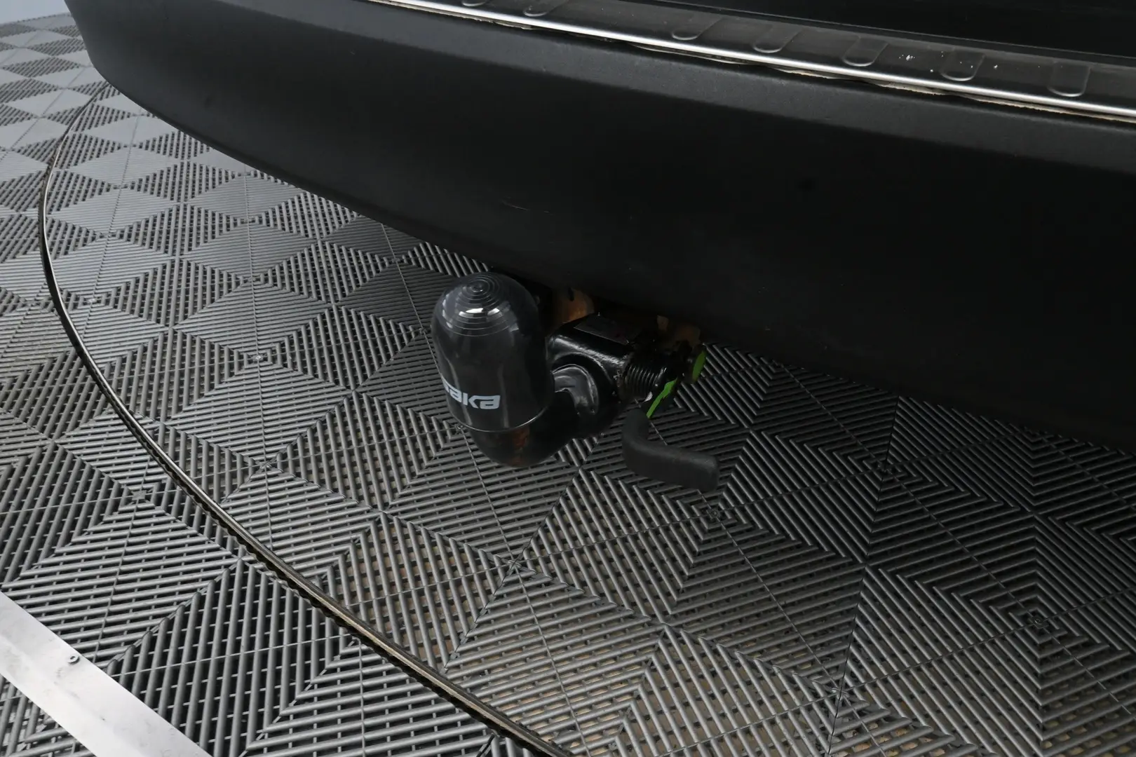 Car Image - 1XOsB2JFTyRvVx9mcamr8T