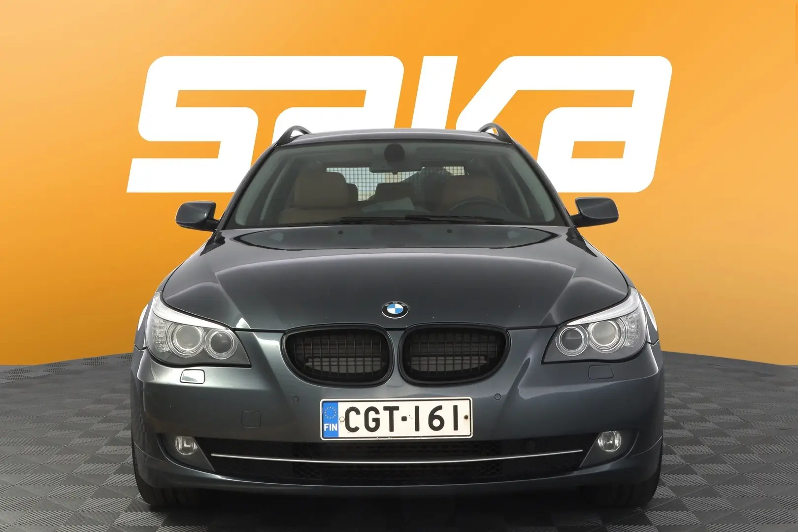 Car Image - 8kTN42r3JTpYHMjQ8x1bT
