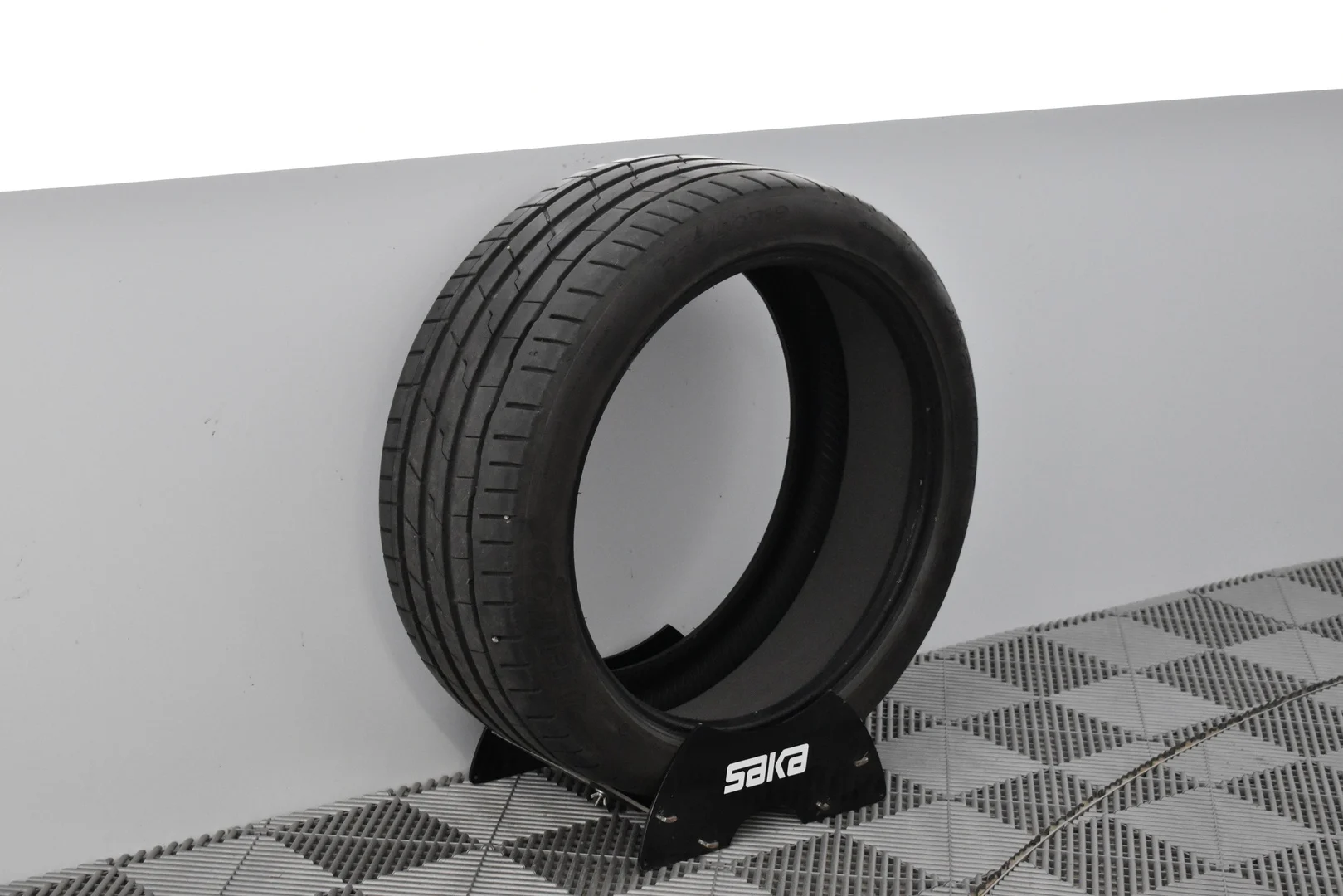 Car Image - 3WHcC3bUKjarAtOpcViFYp