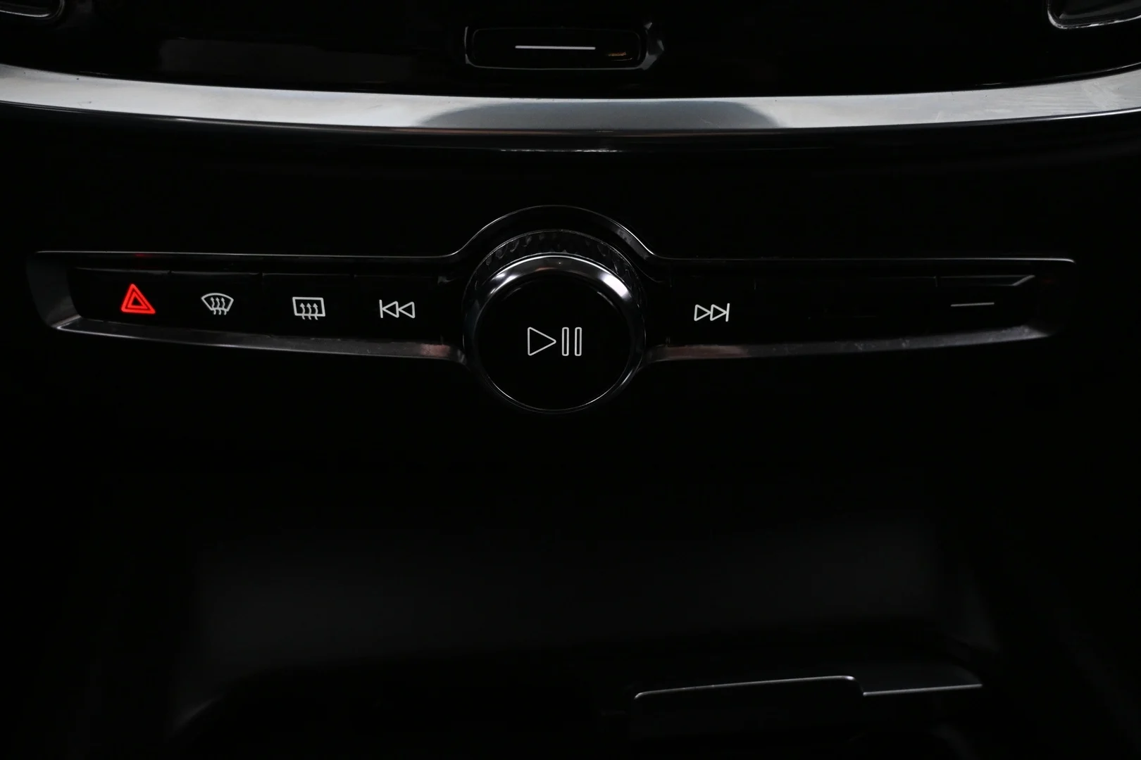 Car Image - 4Sk0NJ4f98y0YuoD0TIr2Q