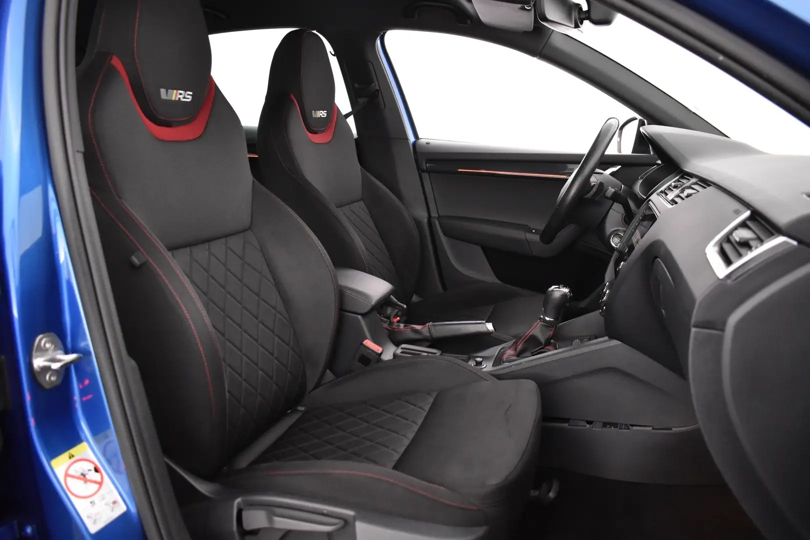 Car Image - 01HcPQiHpzxlkOs4qFN4bq
