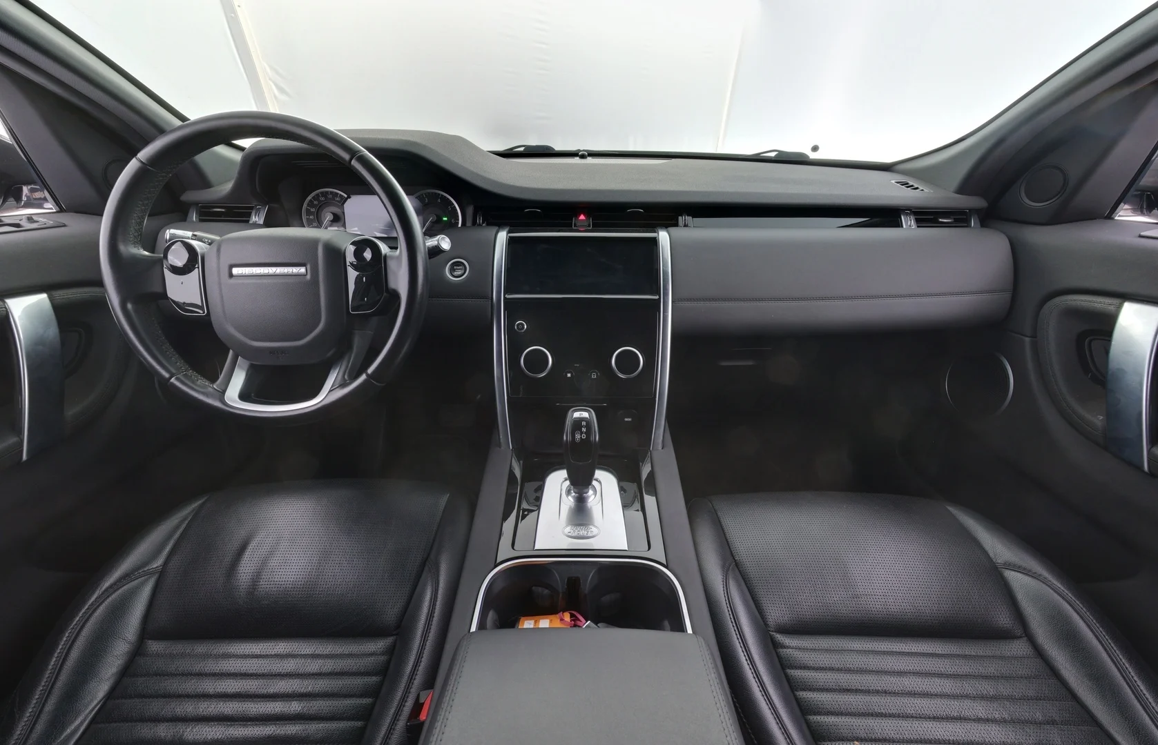 Car Image - AkocRX3IejD667T1syird