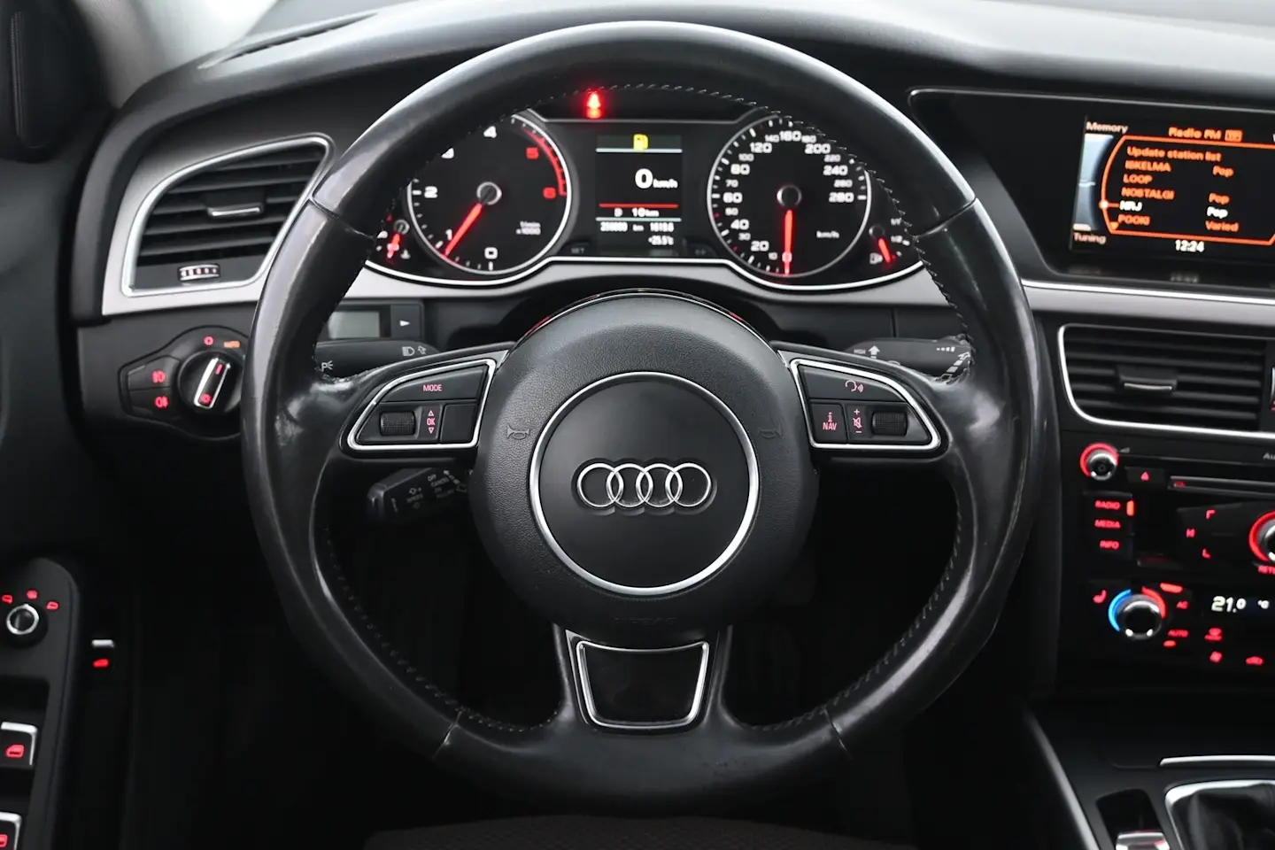 Car Image - 3d0oPXRVwC9kZD5oR6Y4dM