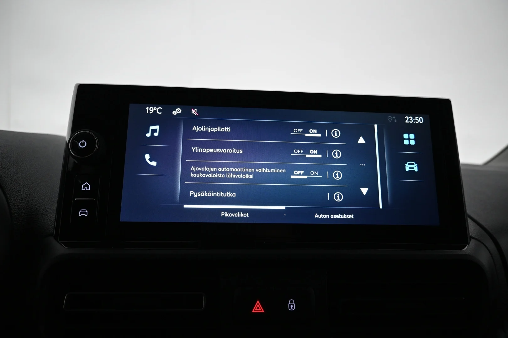 Car Image - 4n1MYXI0Cdi29kFtI2dAyI