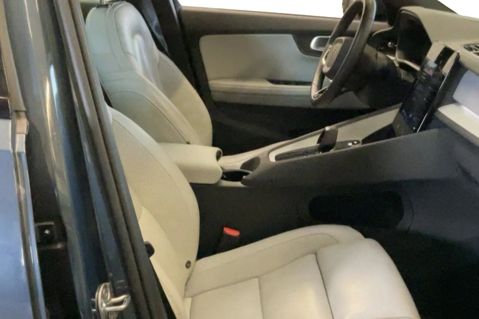 Car Image - 2XQGCEpCdntYO1etItI1g7