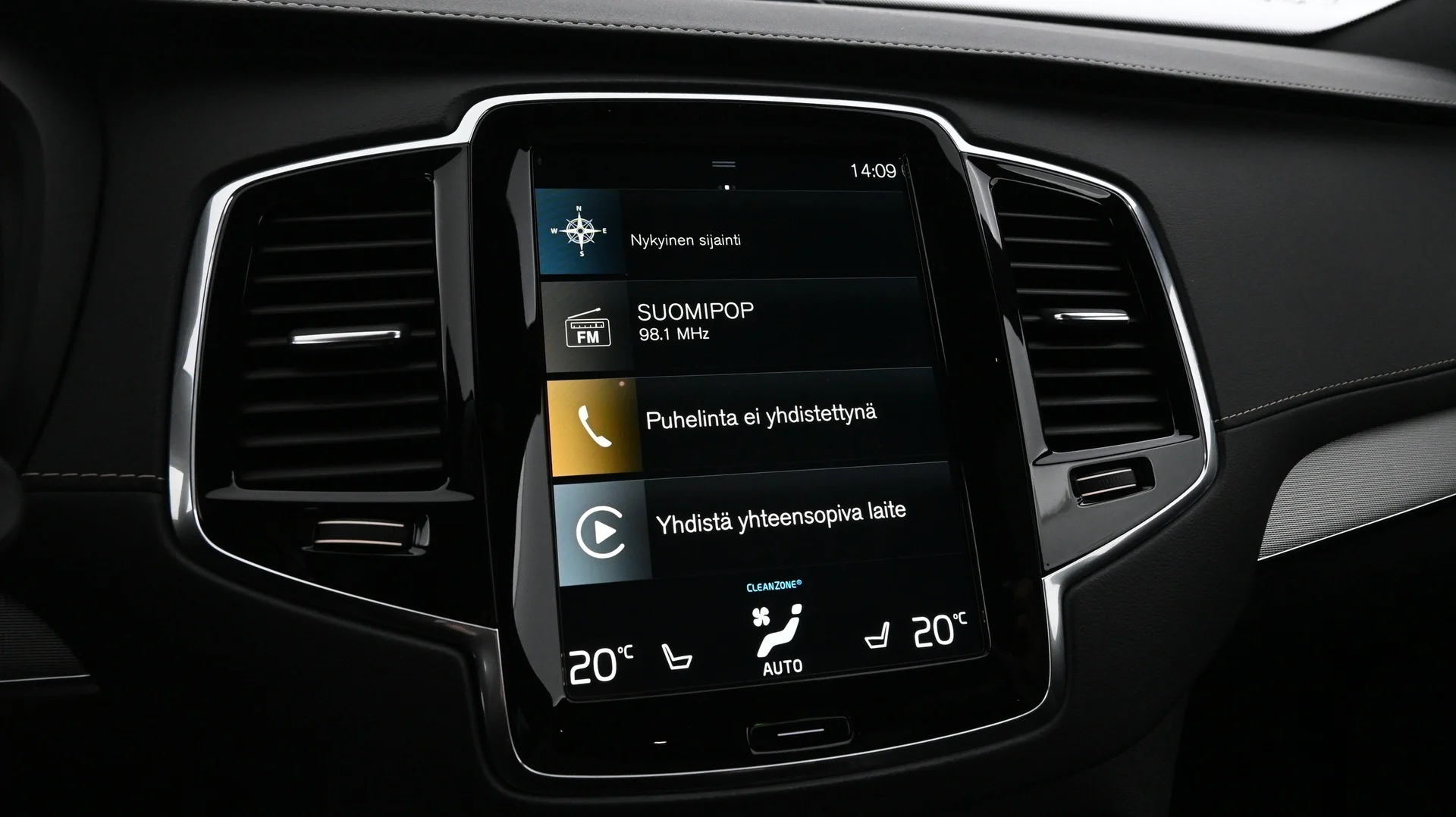 Car Image - V7uO1U2LWiYM1sf32ivNo
