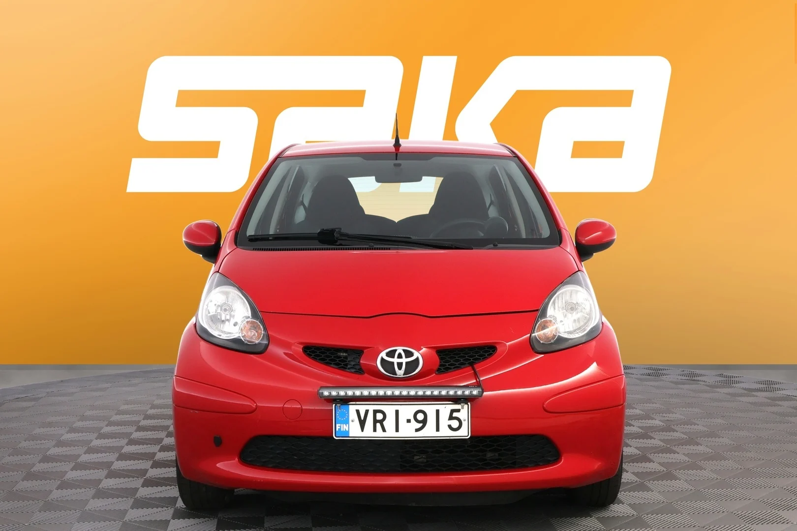 Car Image - 353TQYMRql9byLrccFGF0t