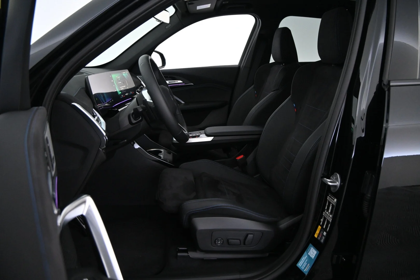 Car Image - 5vb3LWOwoHeMgRoJ5xcKcq