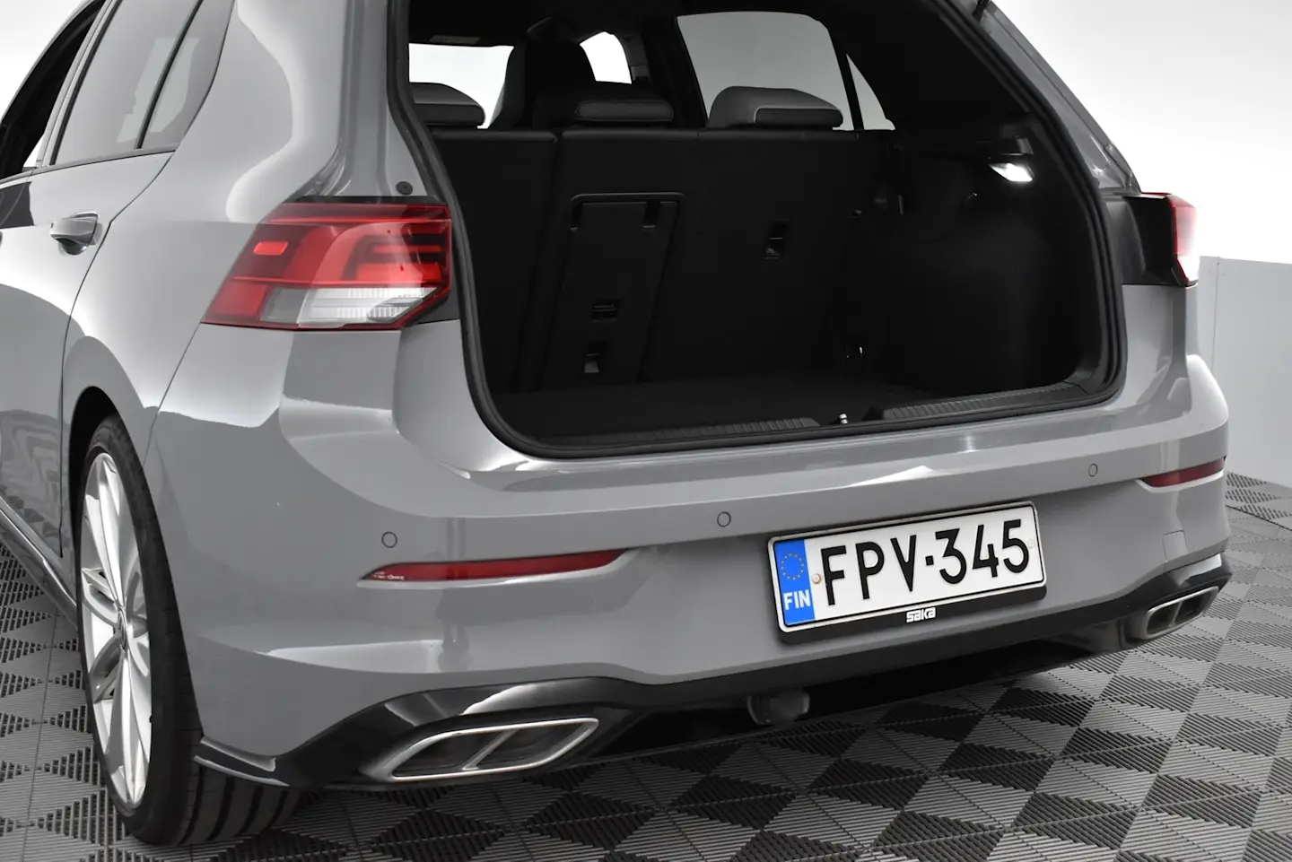 Car Image - Vqq2jIEHEFEEZIMRLcYbS
