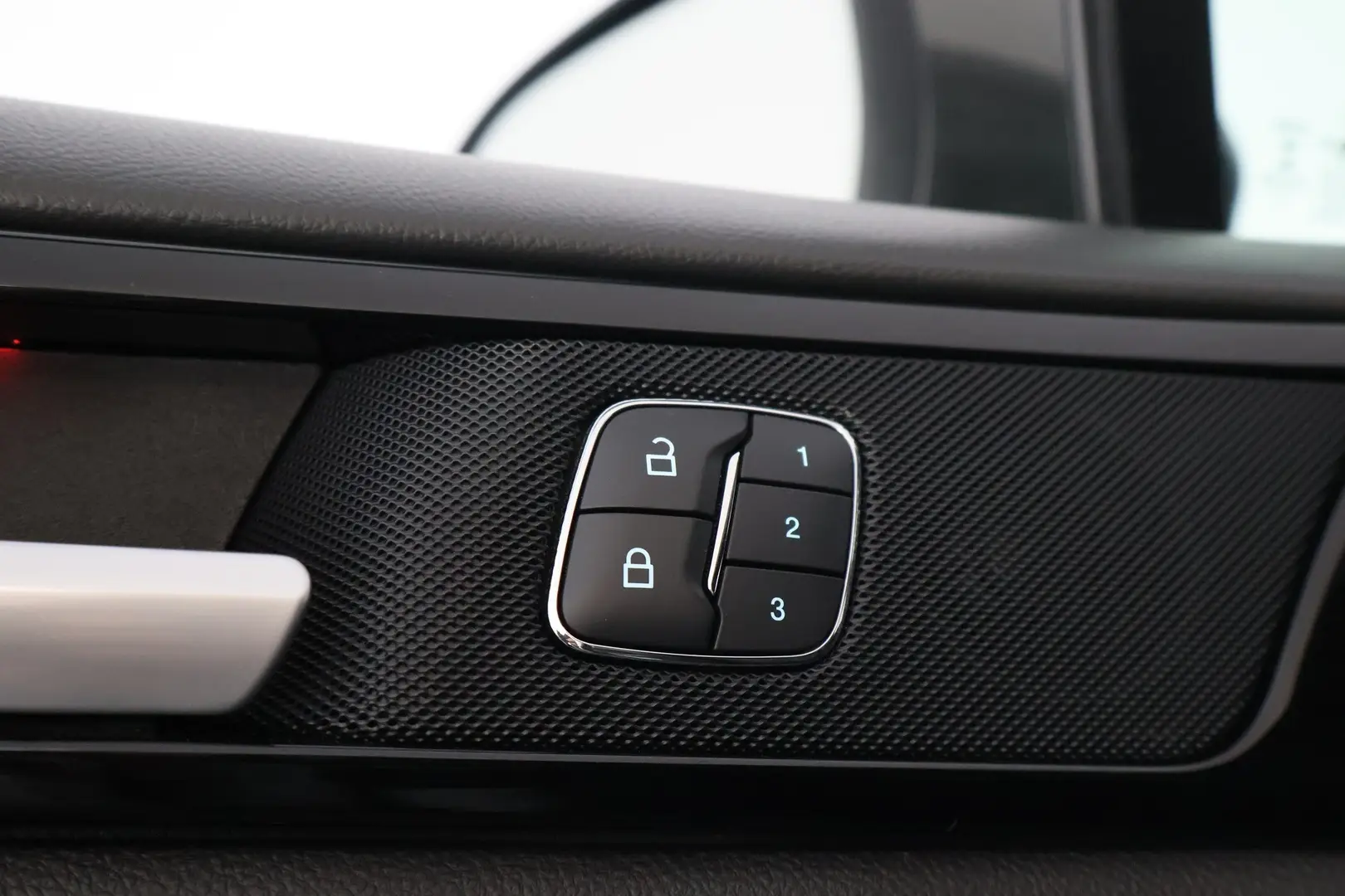 Car Image - 5e8SJJcycR2SHMnUMQvr67
