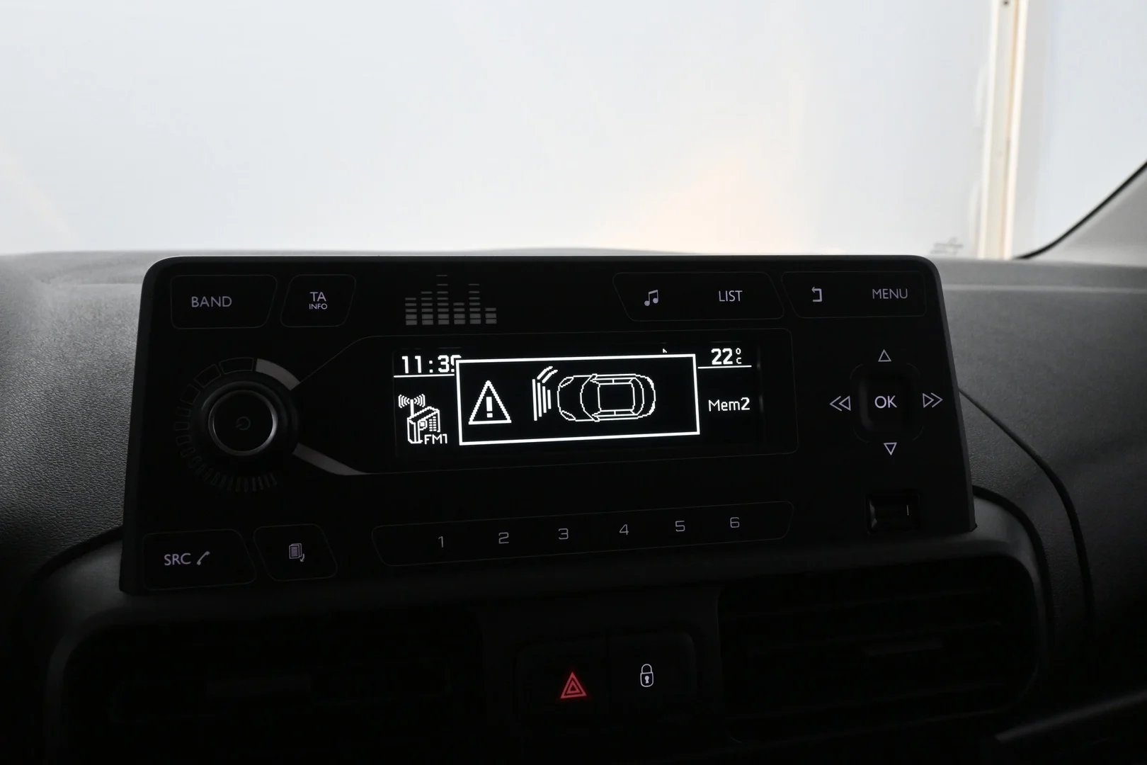 Car Image - zl5Cxtgs1cF4gSU2IgR6r