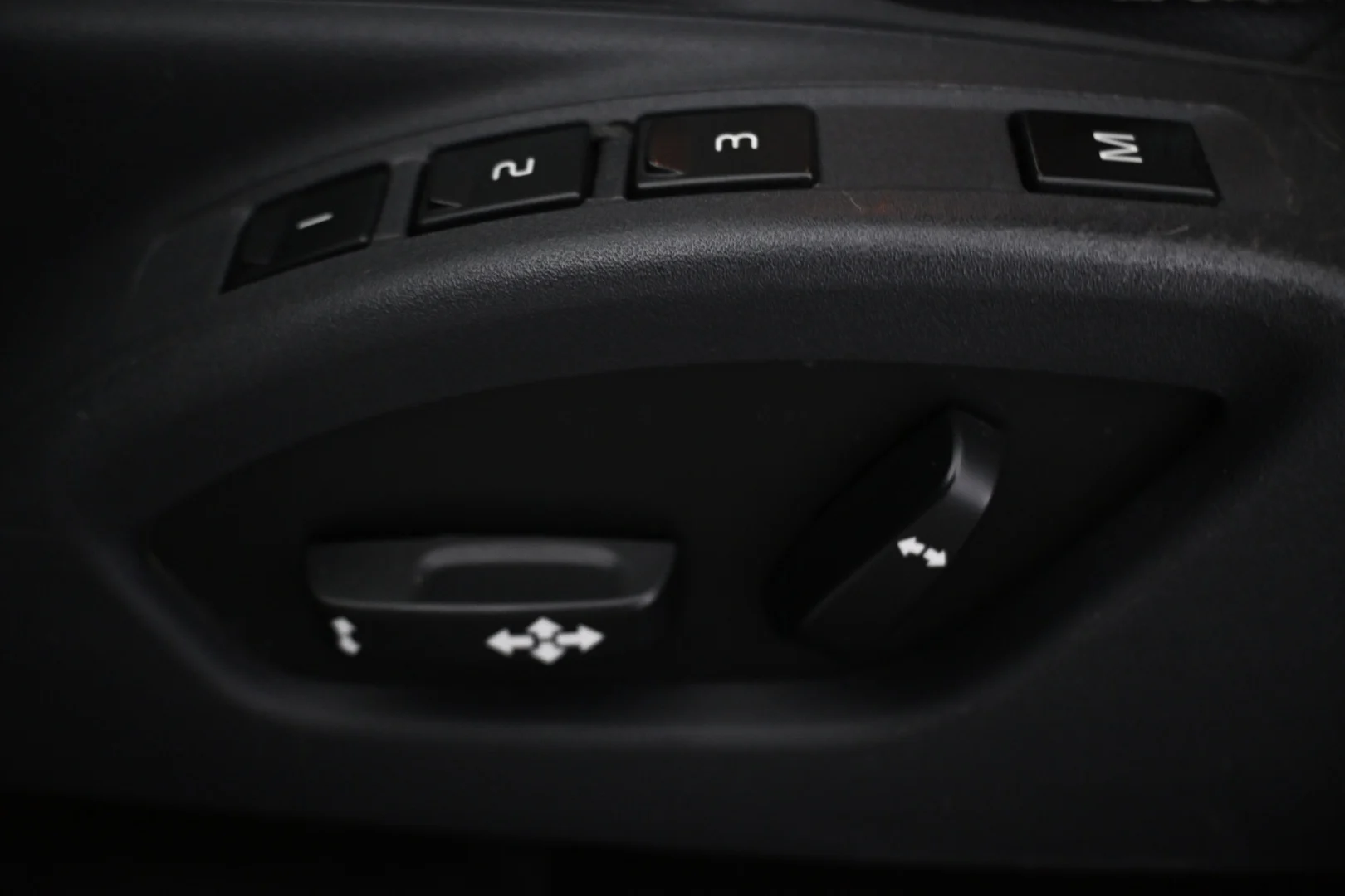 Car Image - 5fCinUS1lW4Ck8BMSeOJcB