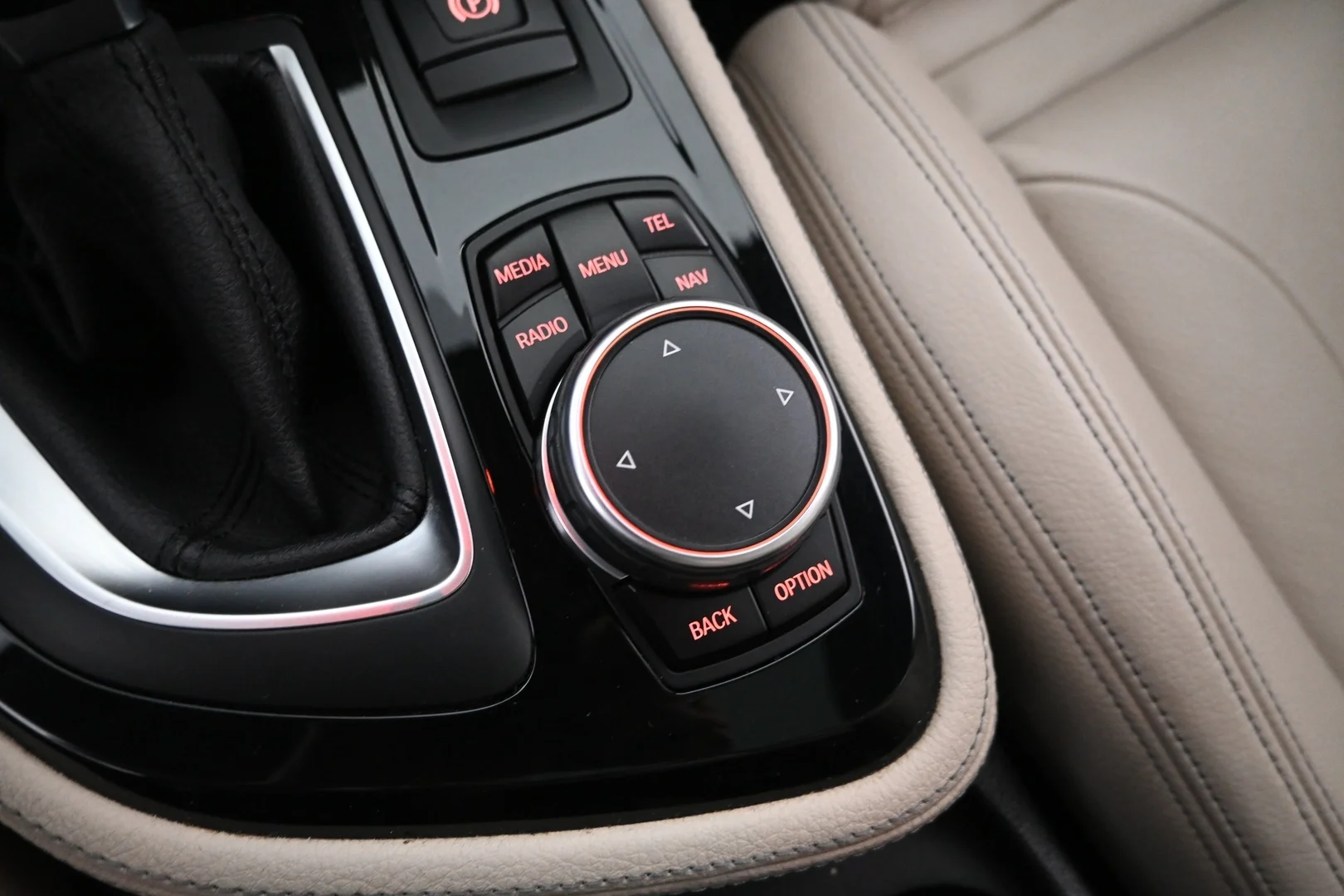 Car Image - 6yRCpd9iNMvvWCxgqn8SVe