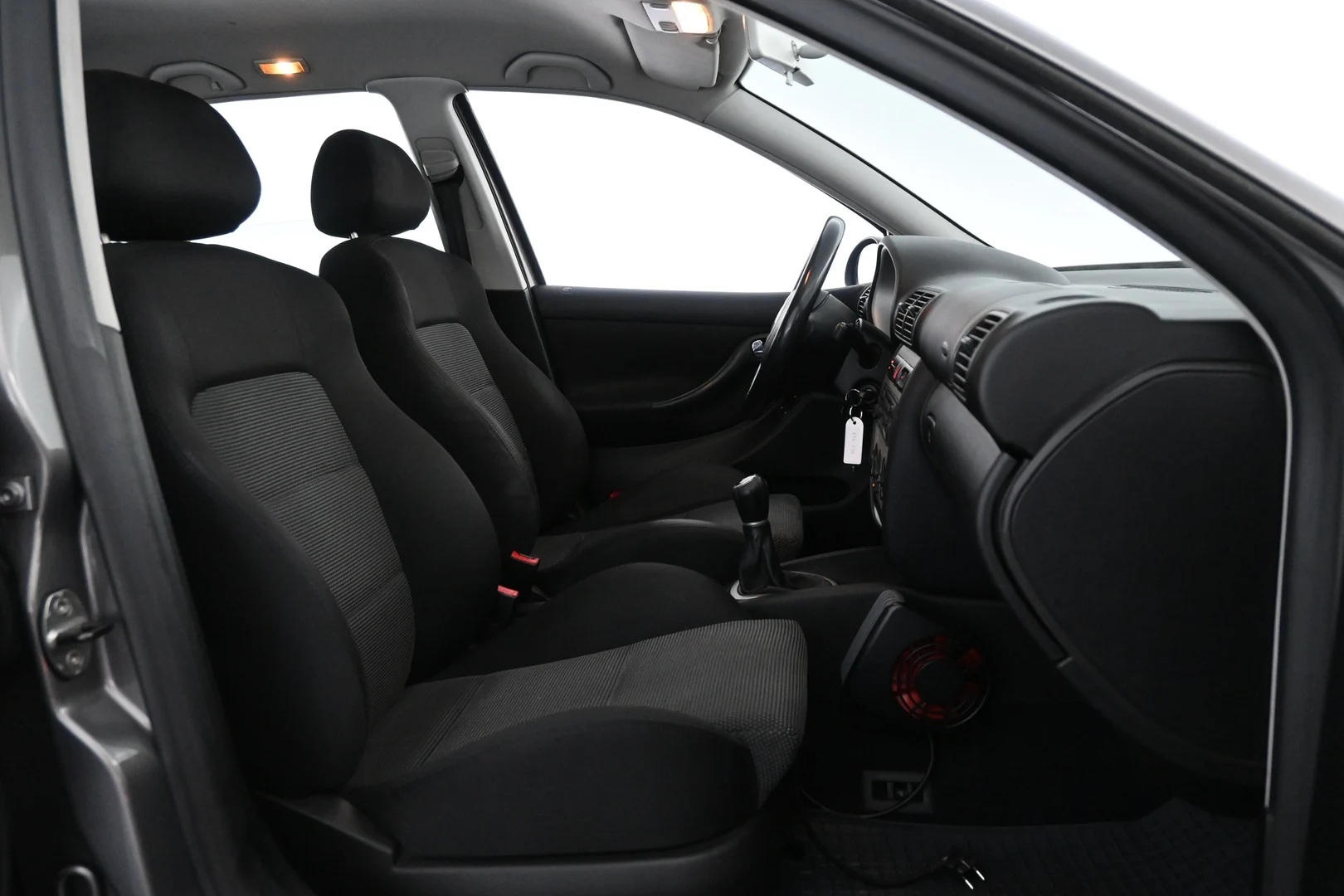 Car Image - 5ggEWI5lW3t7jYjBllg6fs