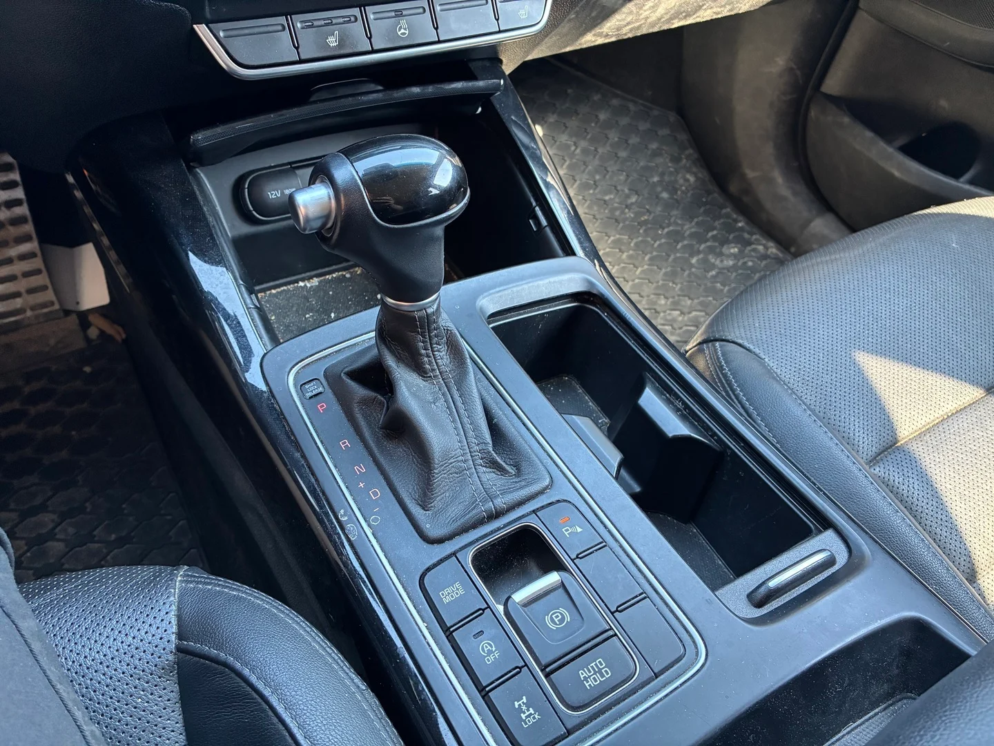 Car Image - lrN6Xu8nIoeAPXHv3PRSj