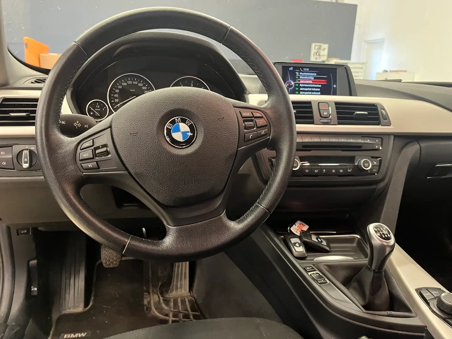 Car Image - 1ZuThRDGLz5398ws3OxCxP