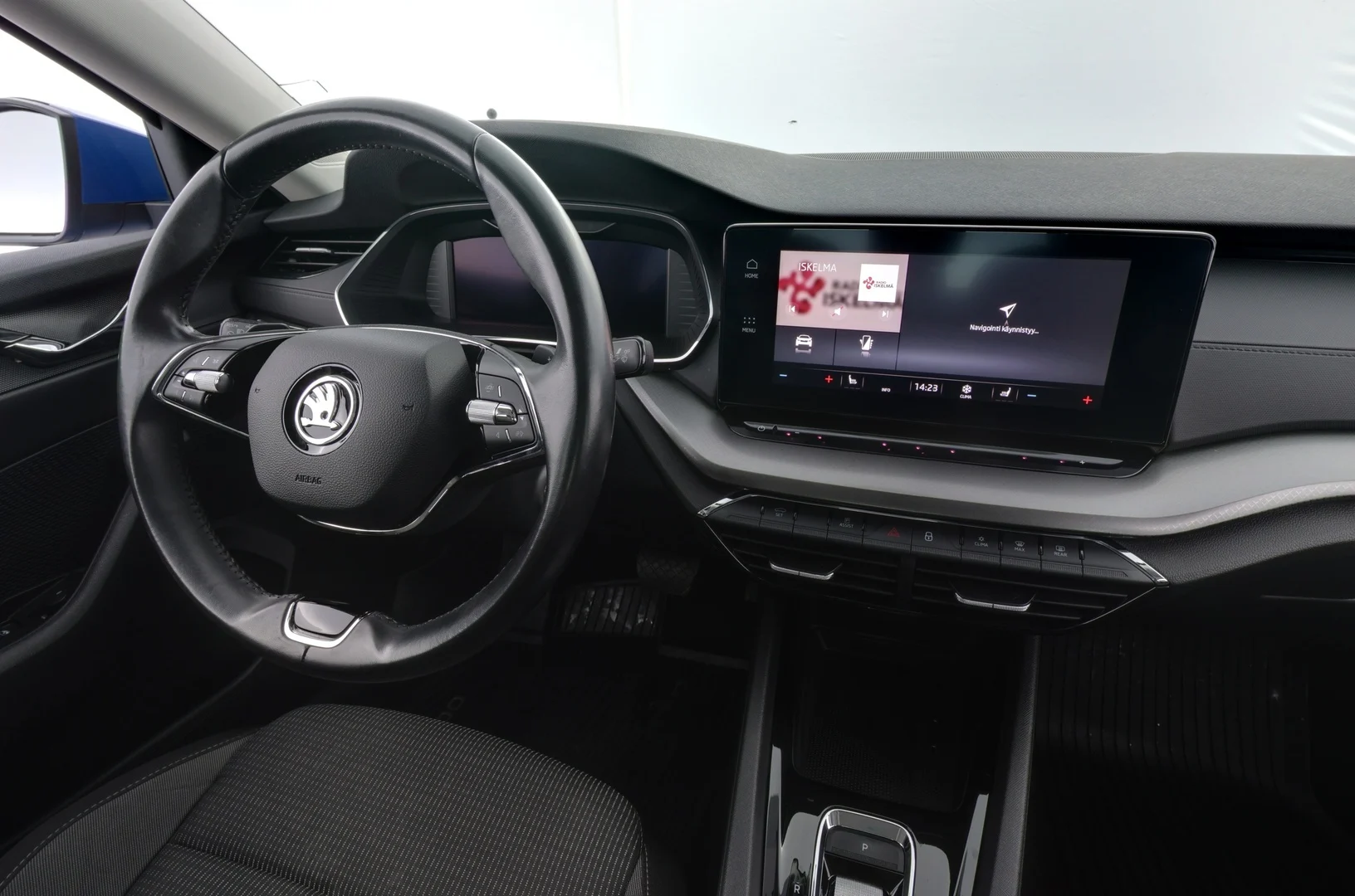 Car Image - 33MNkhqFCp1X91UKKOjfUF