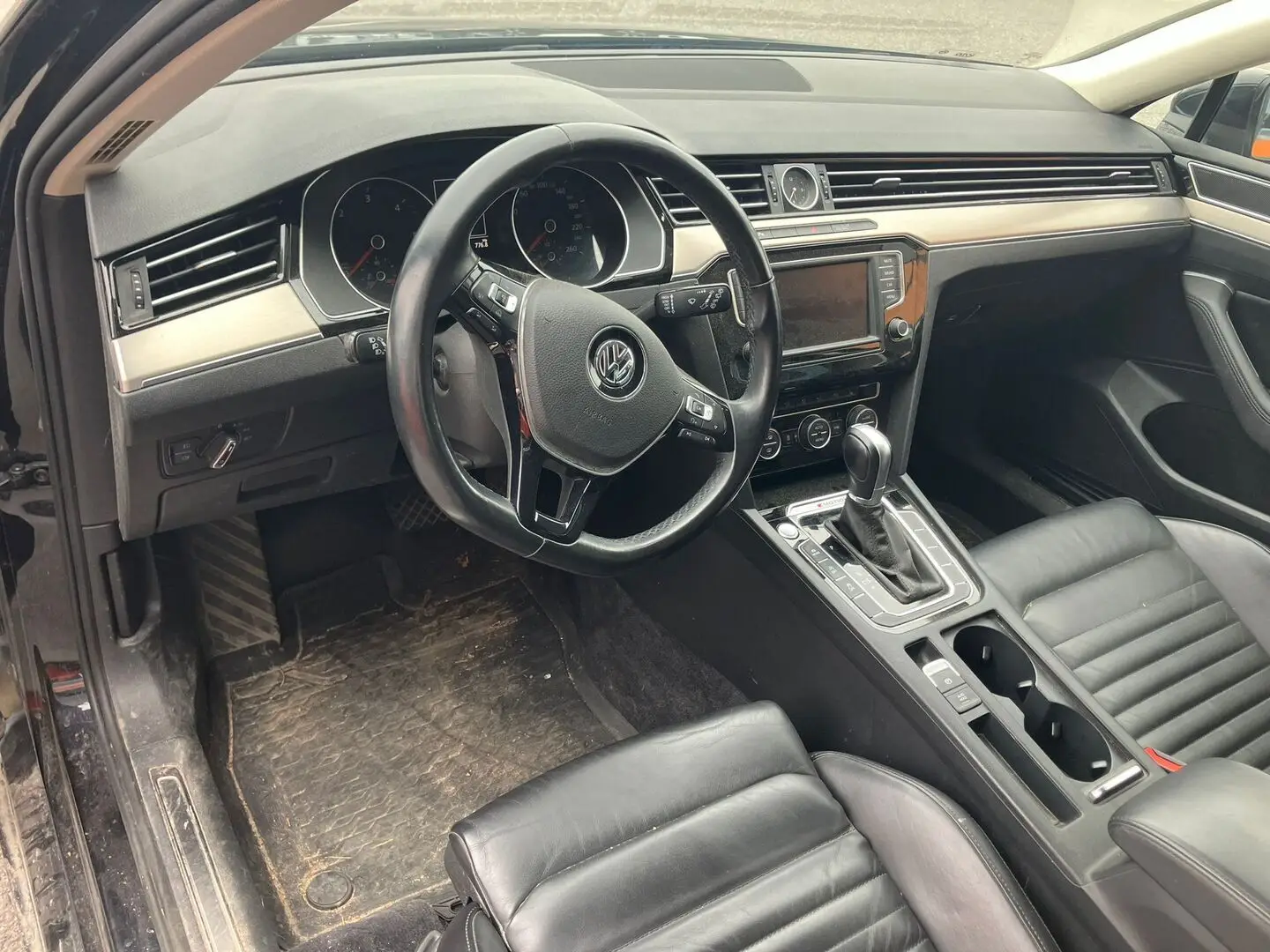 Car Image - 1damd36iIk0VOdI8cN1ld8