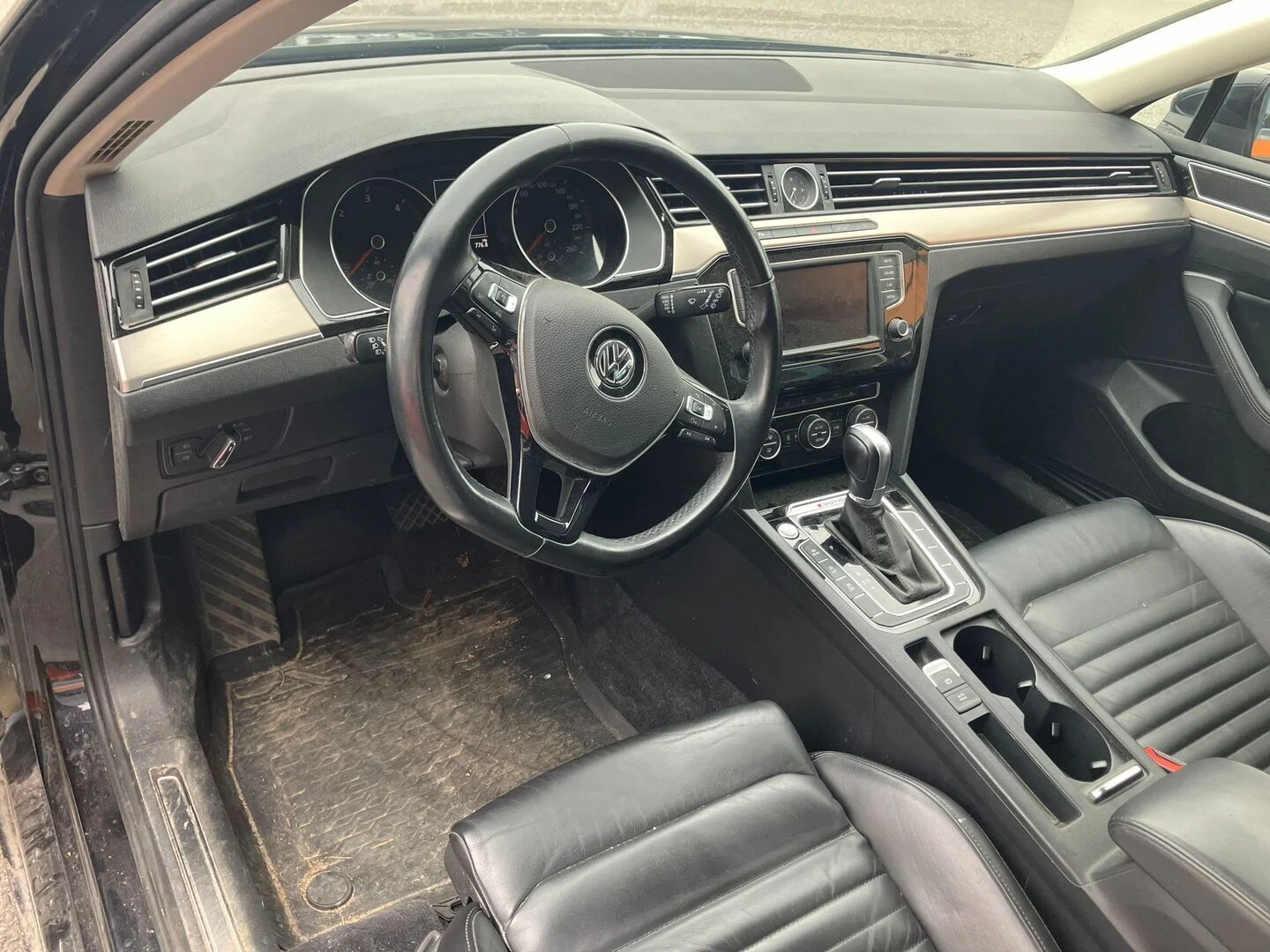 Car Image - 1damd36iIk0VOdI8cN1ld8