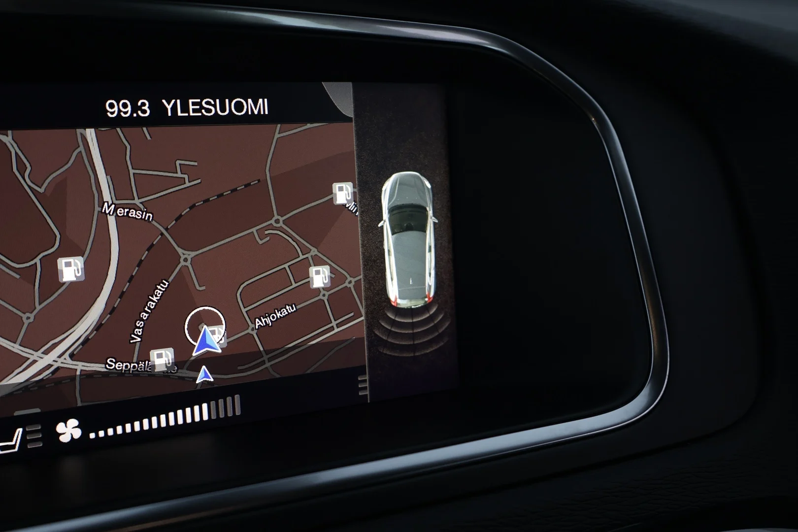 Car Image - 79n14p3lk8RLihF8ZpXuCA