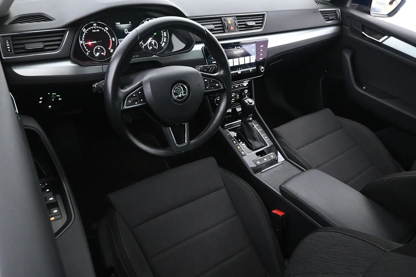 Car Image - 7Gl8gUIxWy4PEYteiOrI8B