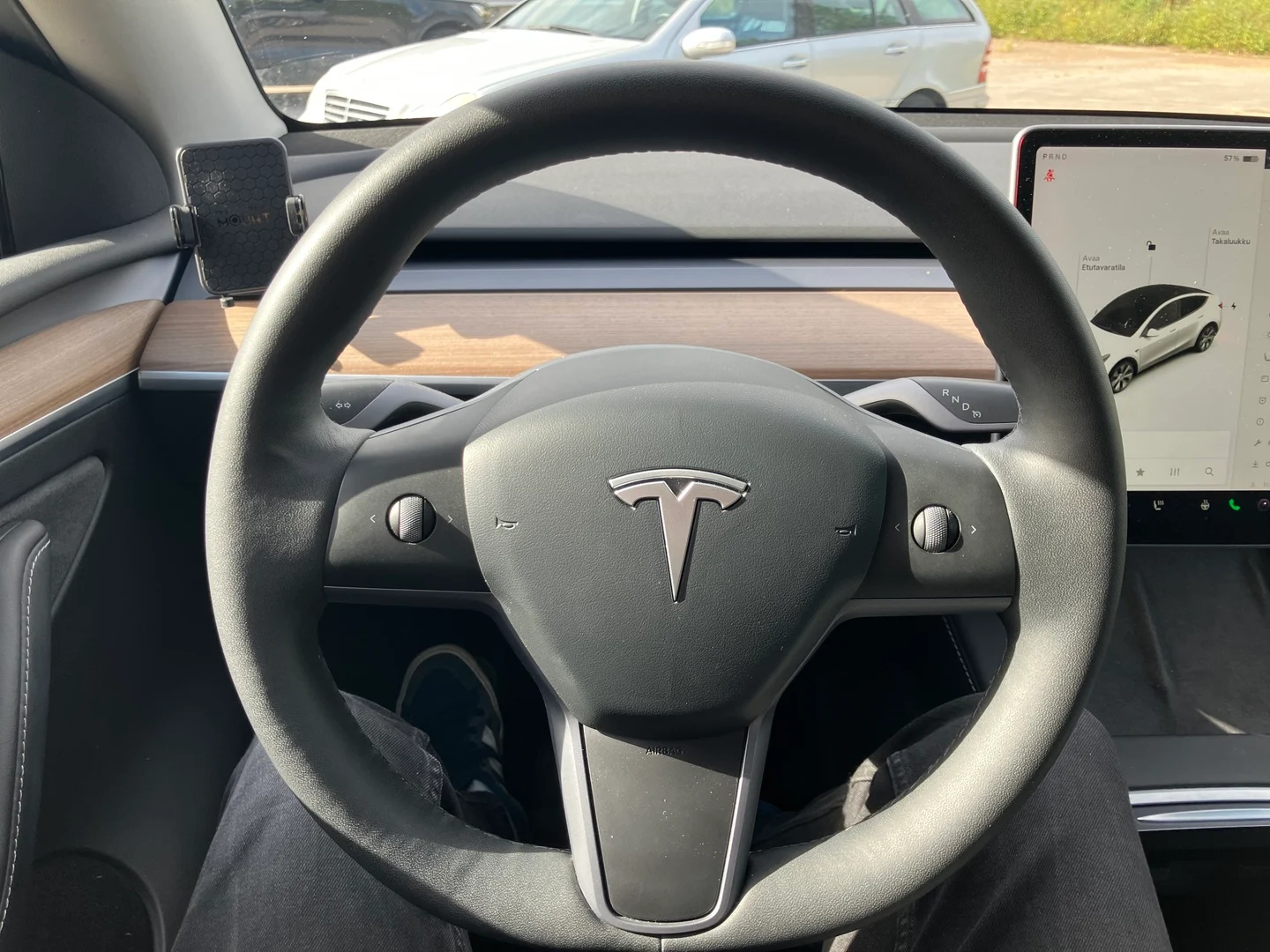 Car Image - 3Wh2BNZ3Z5Tq0YC2lXlzK7