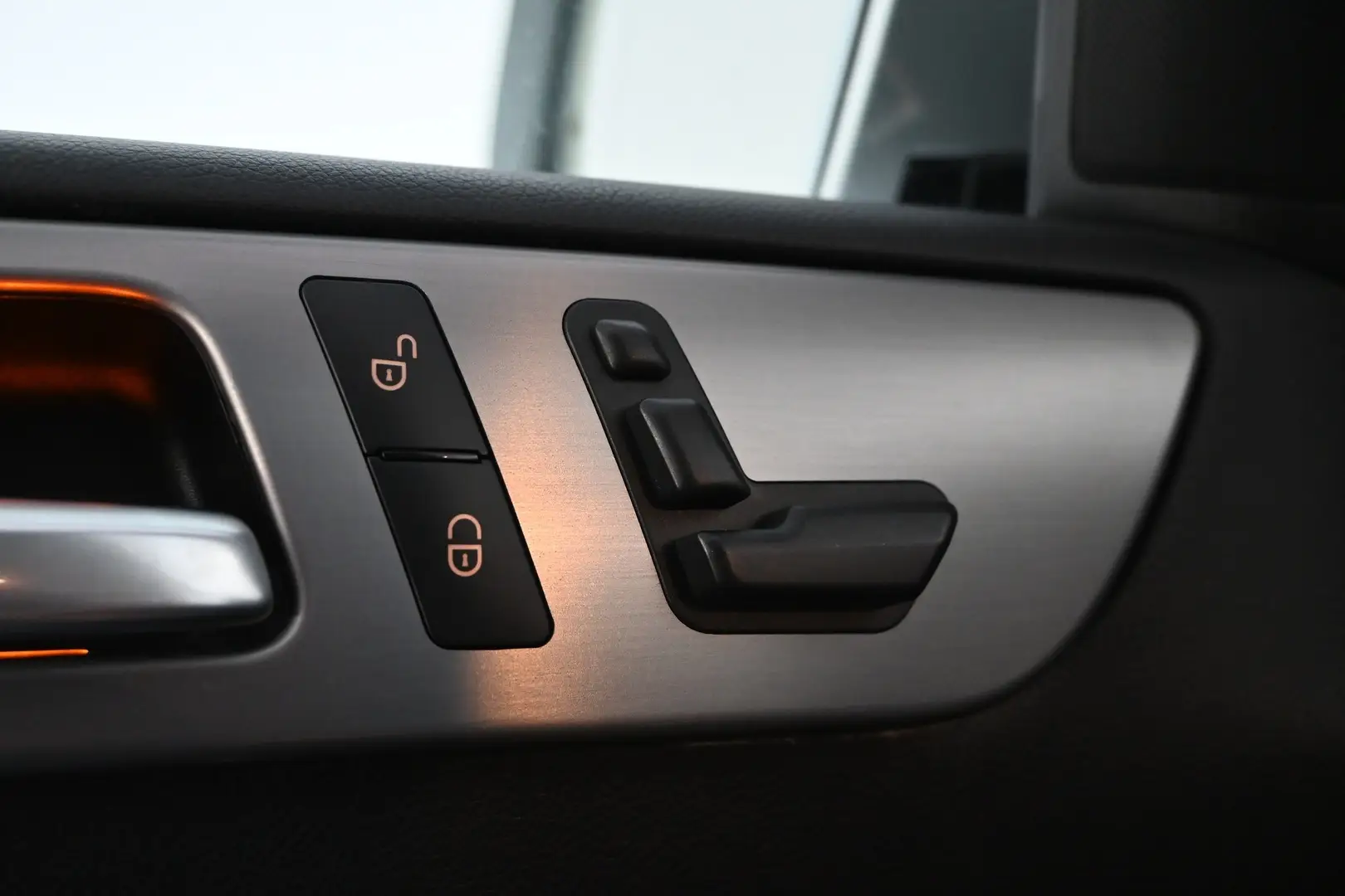 Car Image - 6YQSxz7IgjvL1UqUZ3Oho4