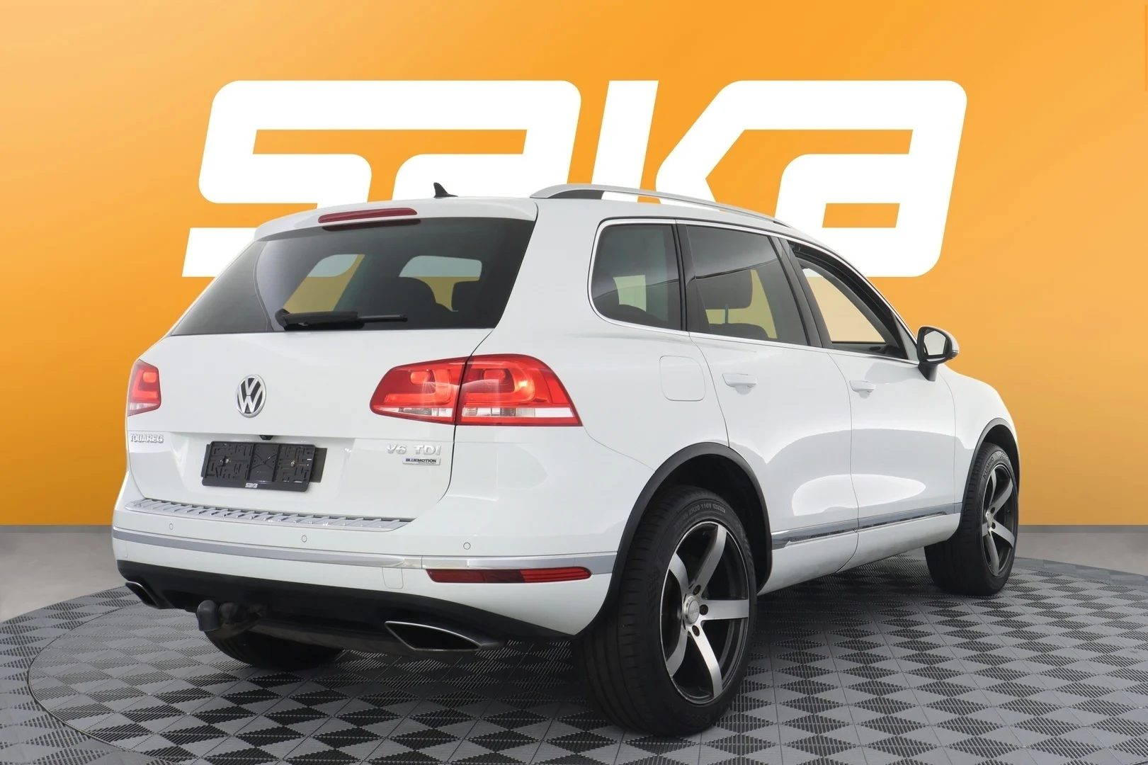 Car Image - FvbSkWF4LG5i8XOD9KfnE